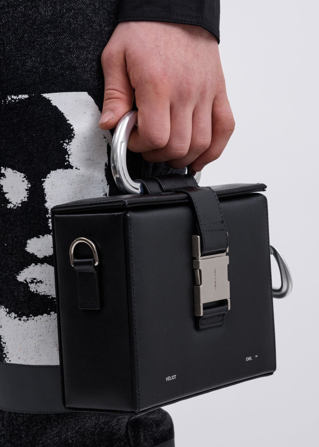 BLACK LEATHER CARABINER BOX BAG - 6