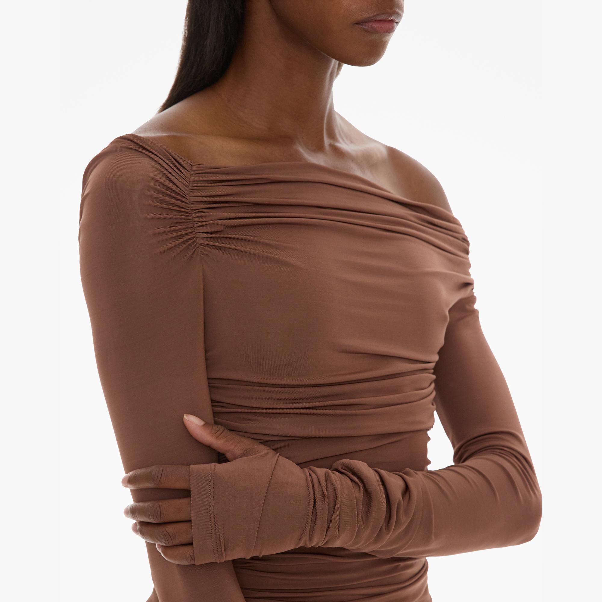 RUCHED OFF-THE-SHOULDER TOP - 6