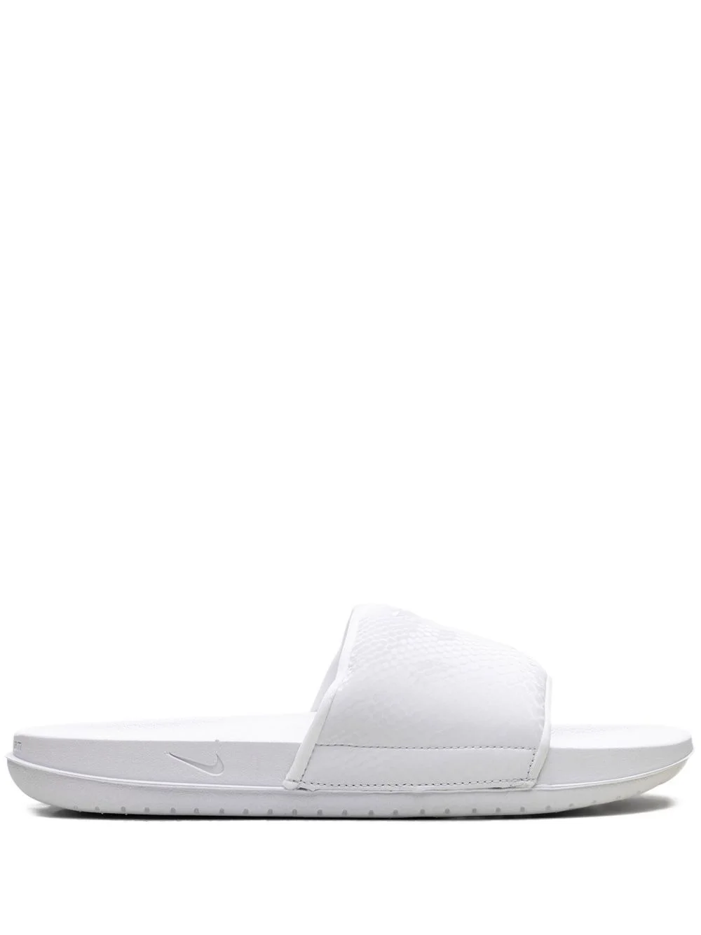 Kobe Offcourt "Triple White" slides - 1