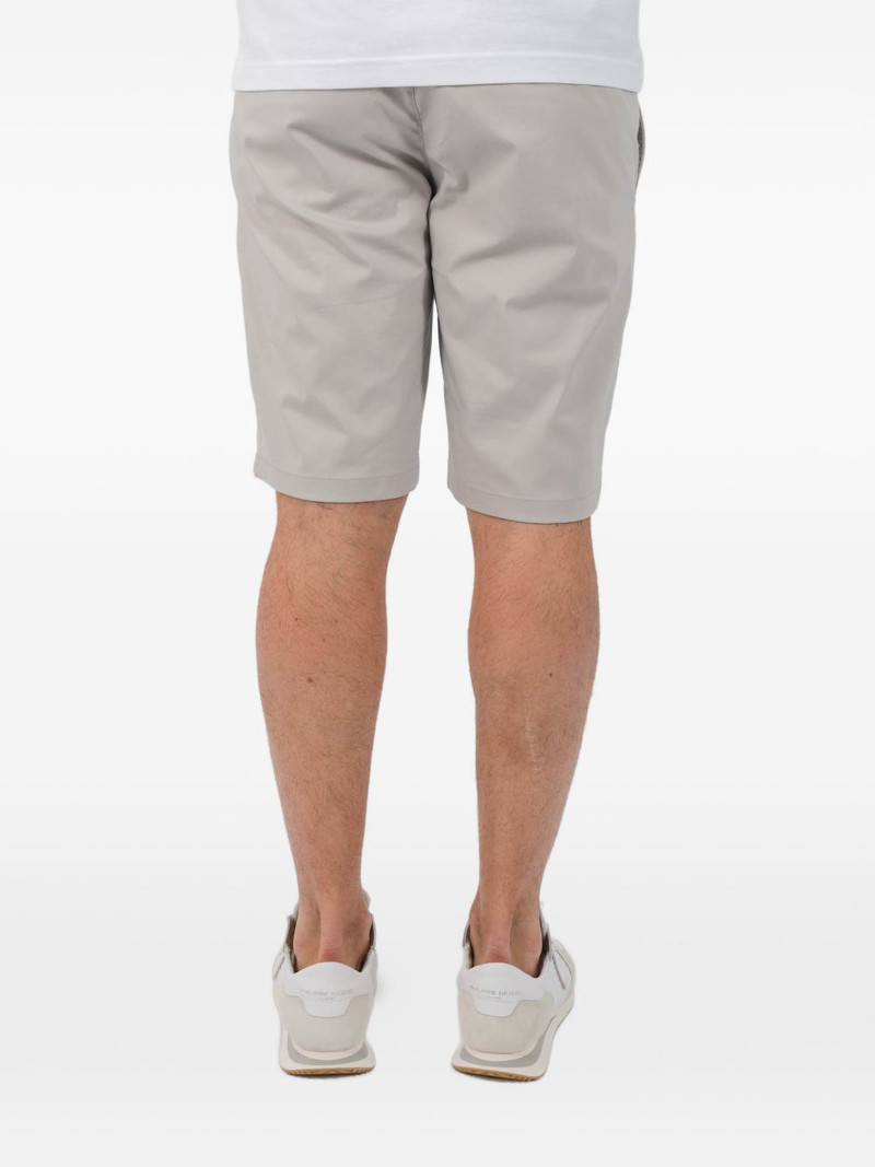 side-pockets shorts 3