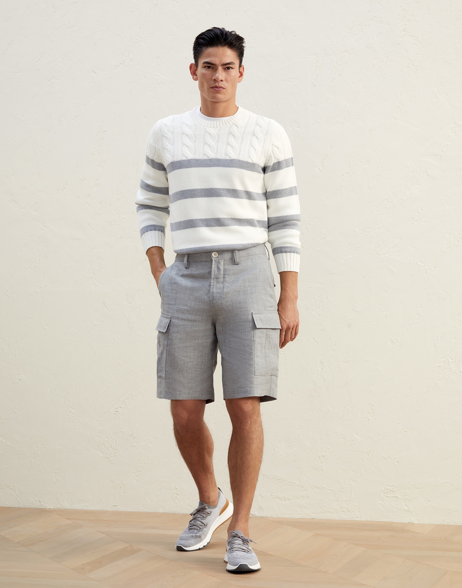 Linen and wool fresco basic fit Bermuda shorts with cargo pockets - 4