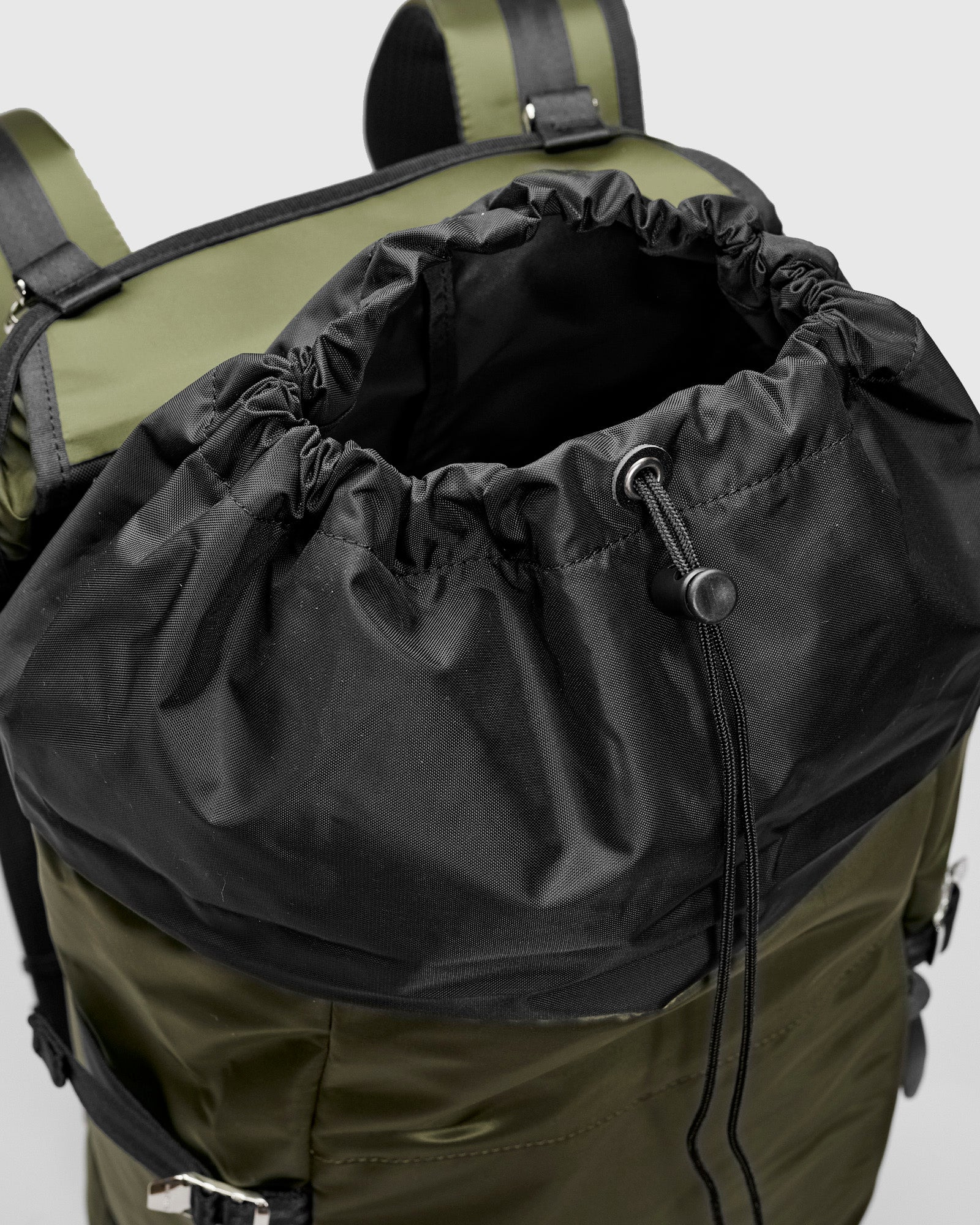 Lightning V2 Backpack in Khaki - 8