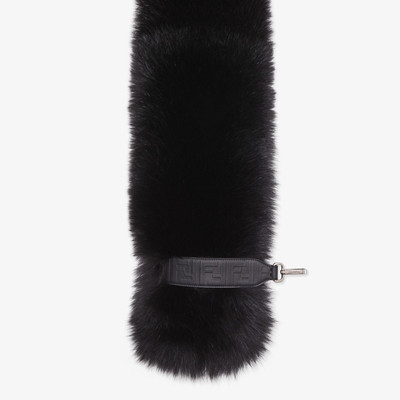 FENDI Black fox fur collar outlook