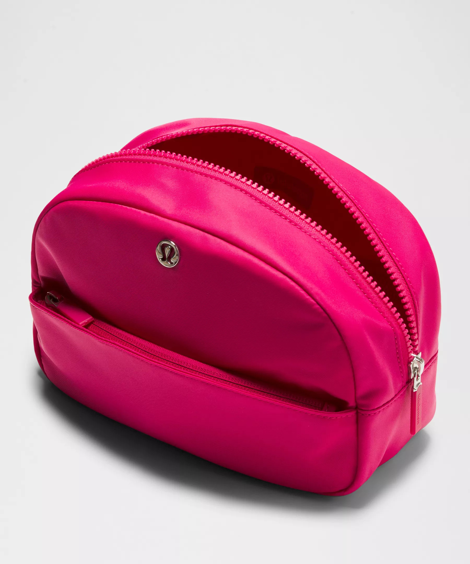 City Essentials Pouch 4L - 4