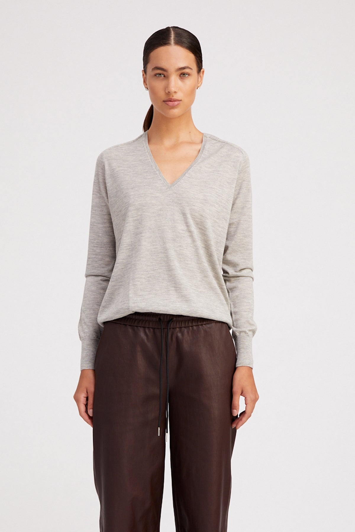 OXFORD CASHMERE V-NECK SWEATER - 5