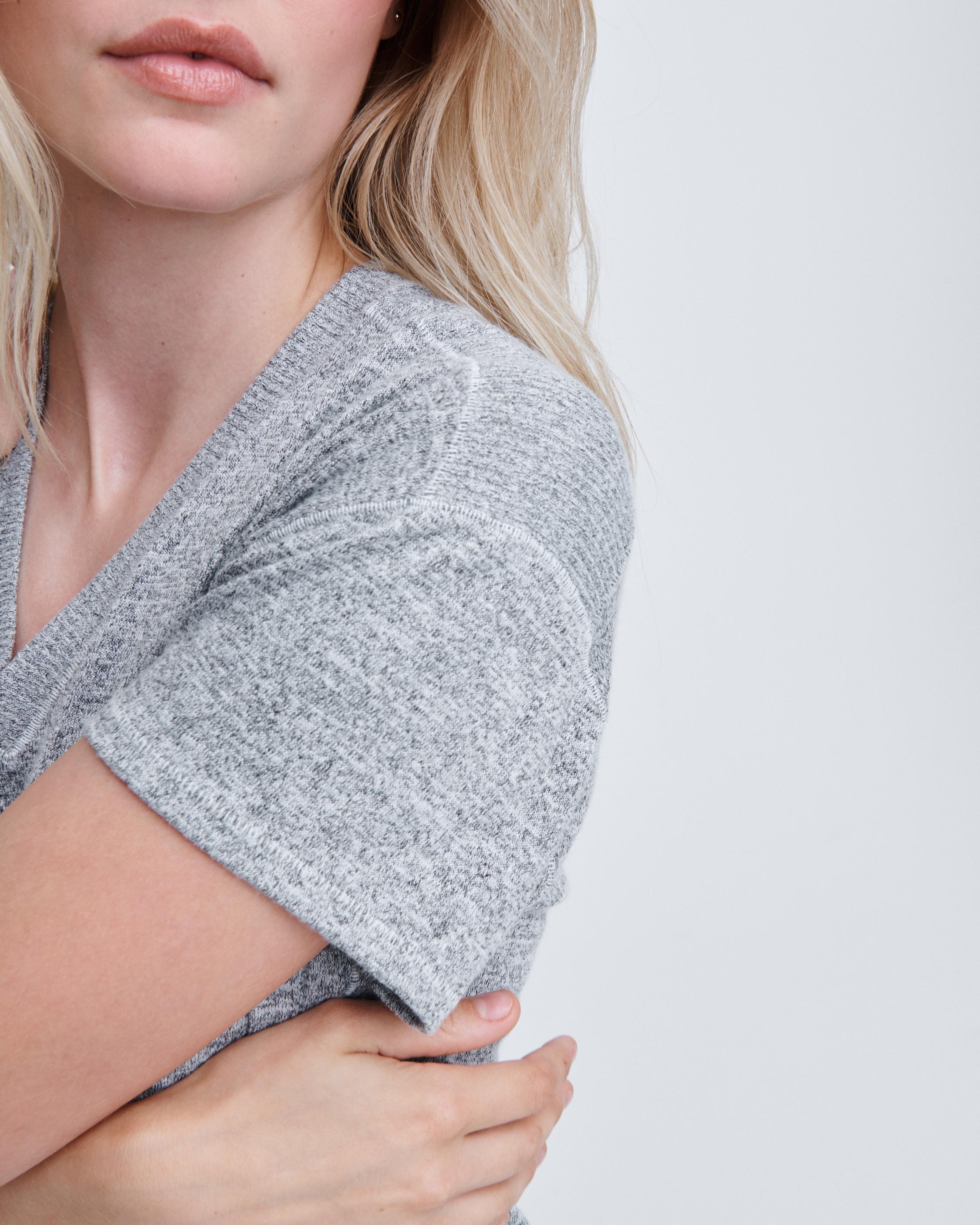 The Knit Vee
Jersey T-Shirt - 5