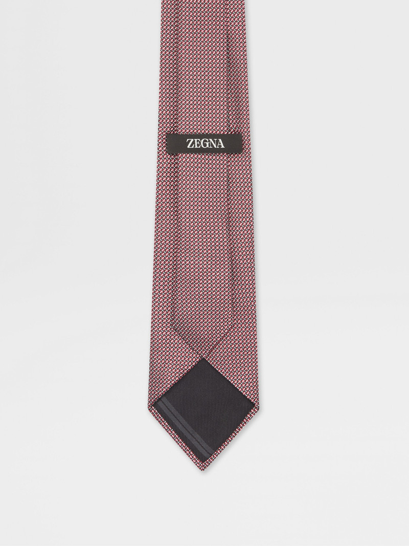 RED SILK TIE 3