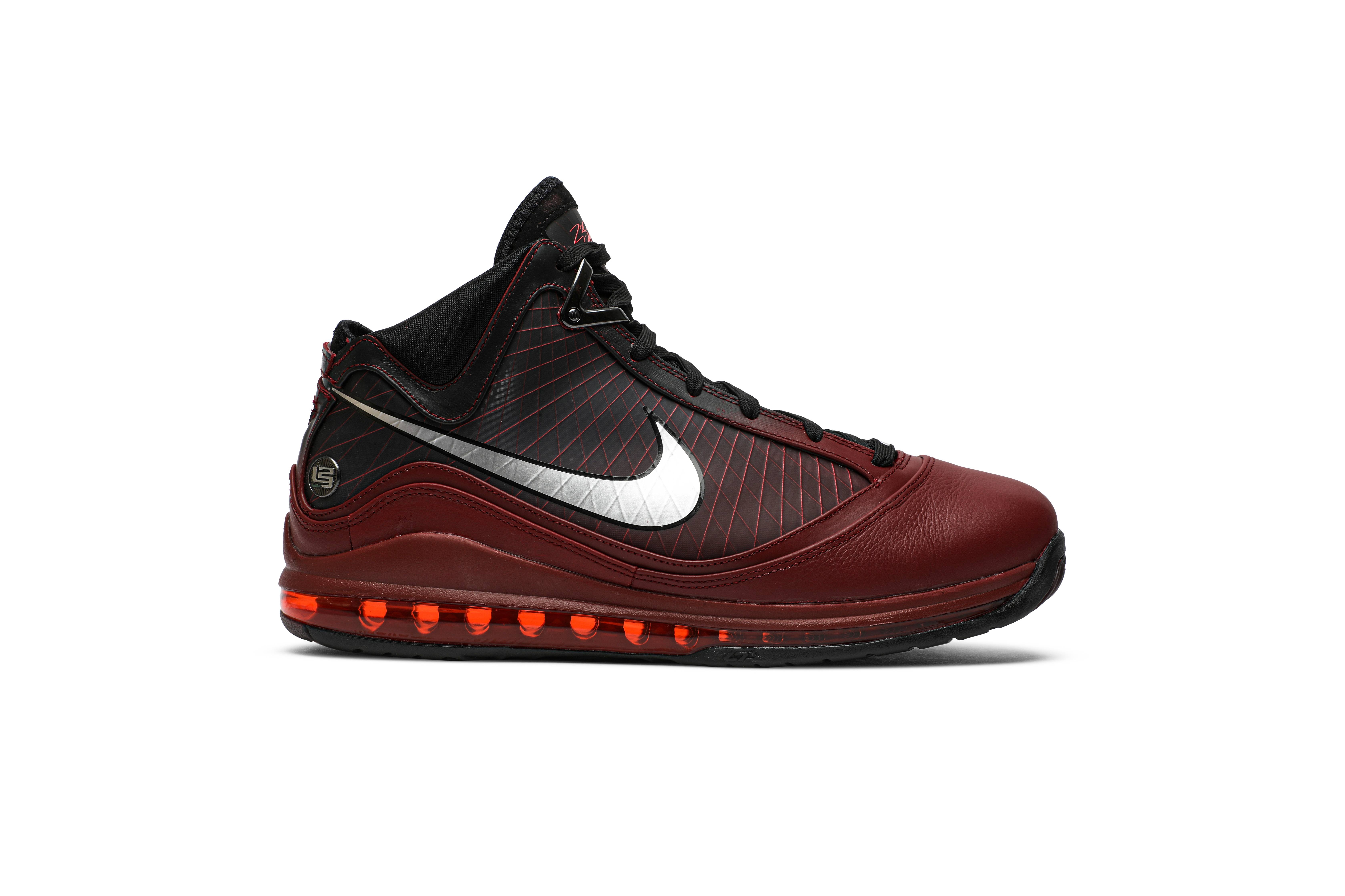 Air Max LeBron 7 Retro QS 'Christmas' 2019 - 1