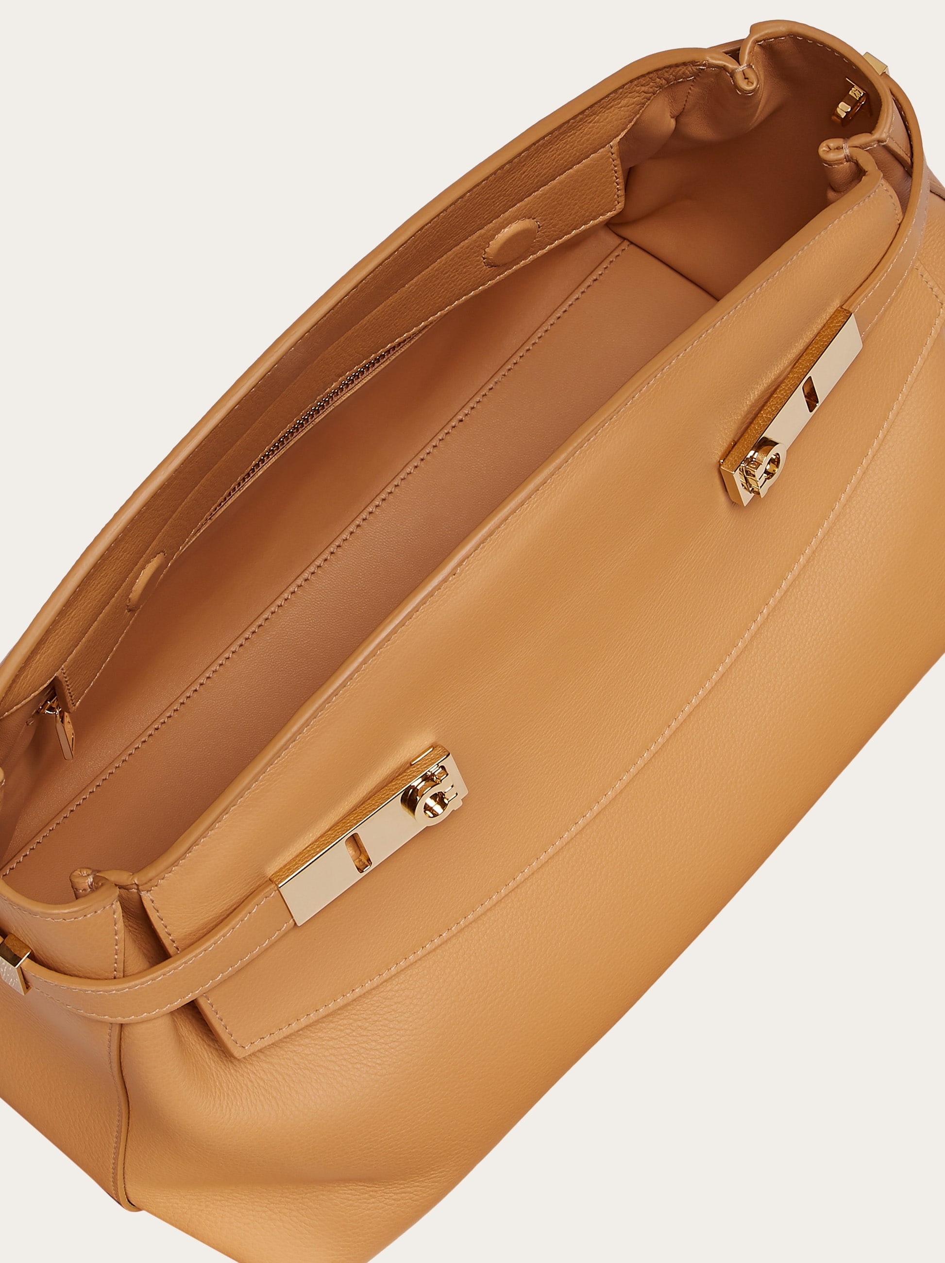 Hug shoulder bag - 6