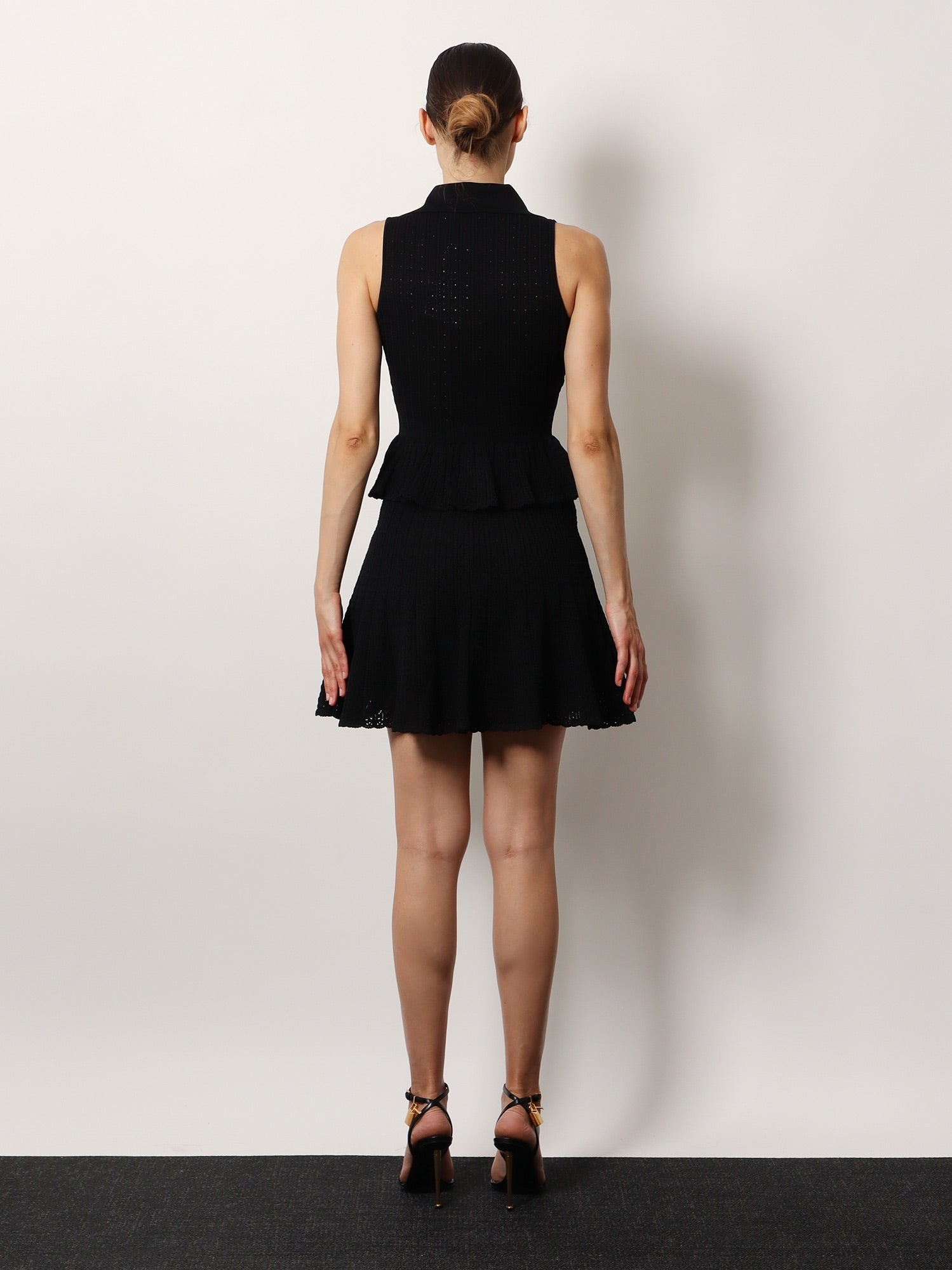 ワンピース Self Portrait Perforated Knit Dress With Jewel Buttons self-portrait Self Portrait Perforated Knit Dress With Jewel