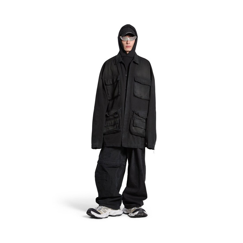 BALENCIAGA Men's Bb Corp Cargo Shirt Large Fit in Black outlook