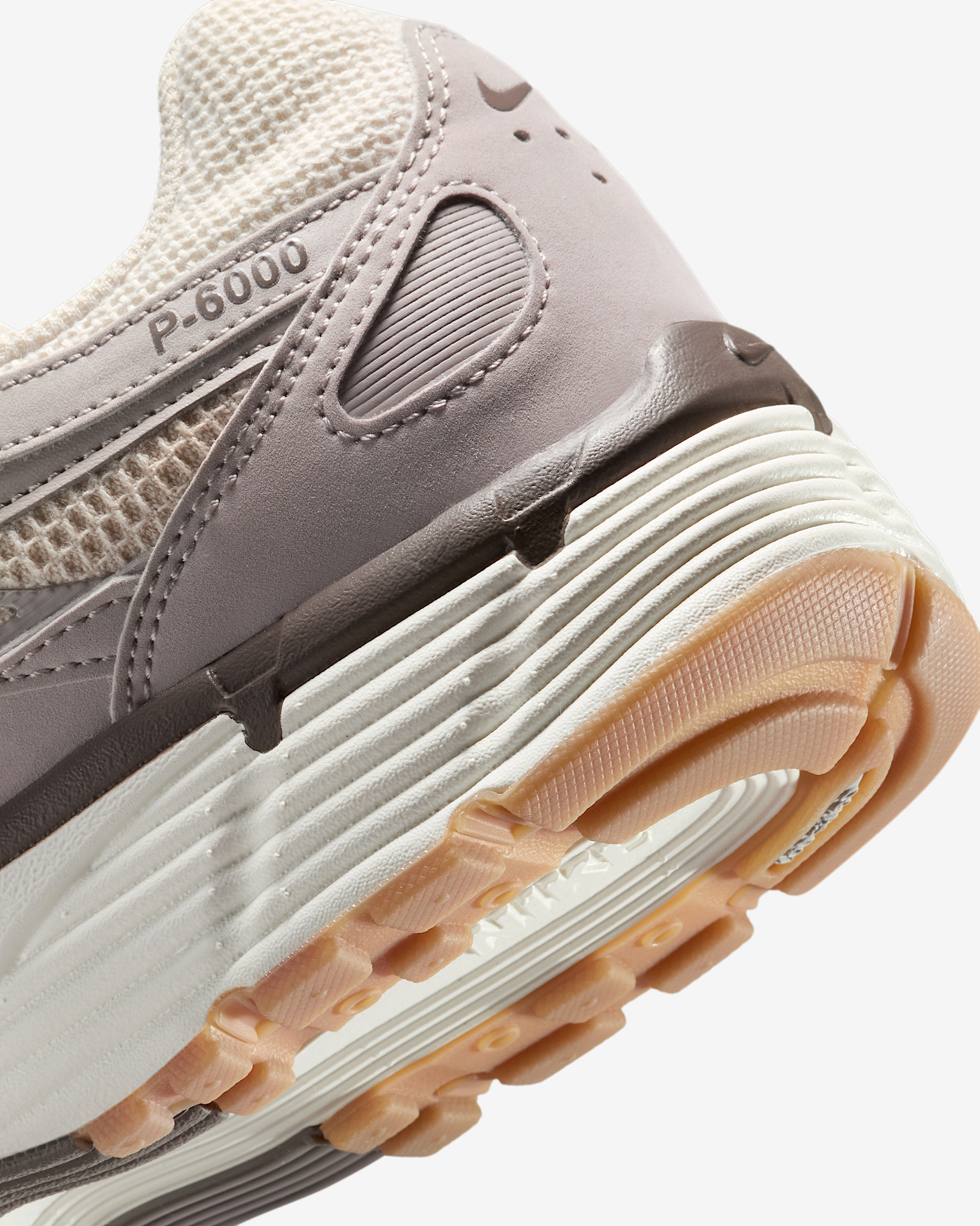 NIKE P-6000 SE Men's Shoes - 8