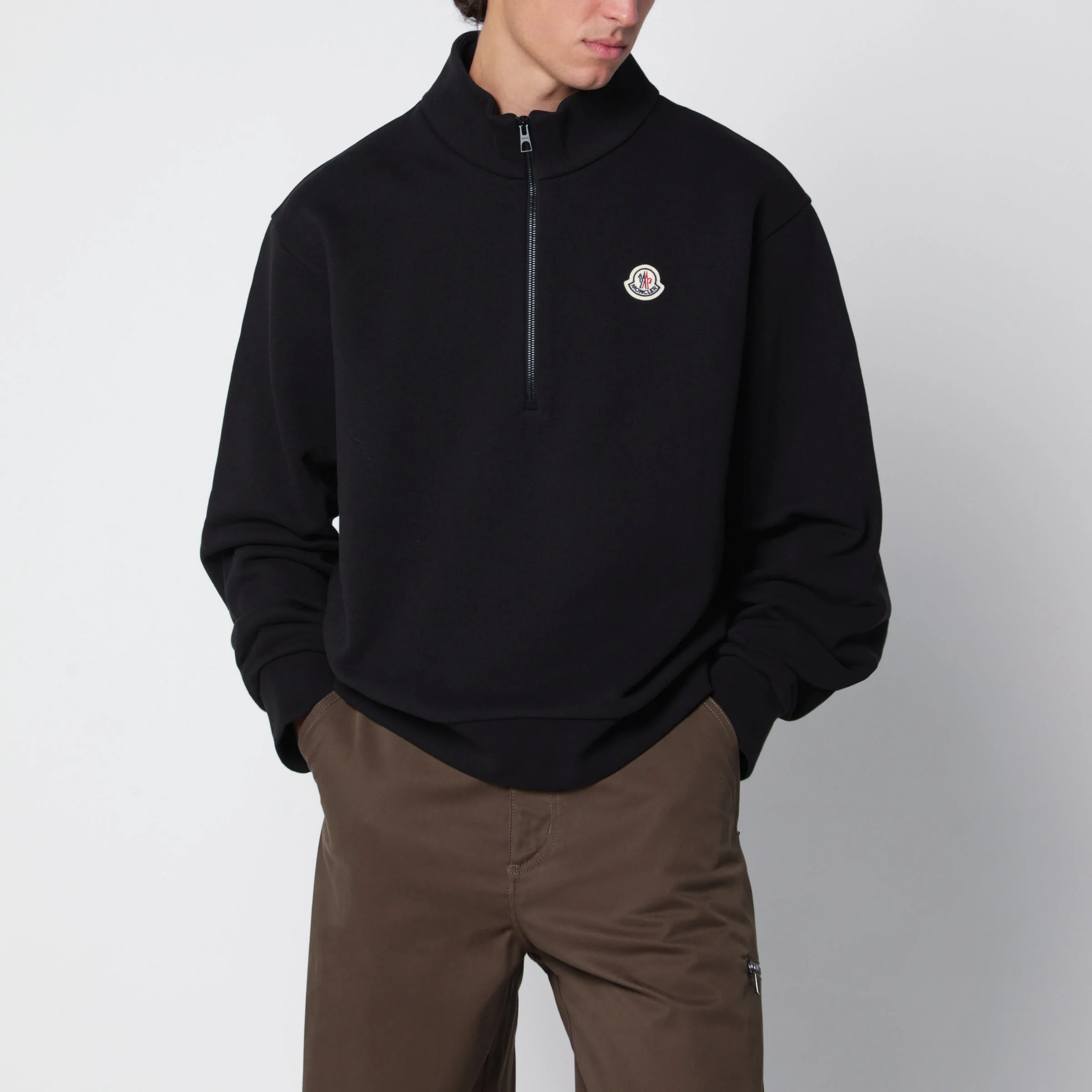 Black half-zip sweatshirt - 1