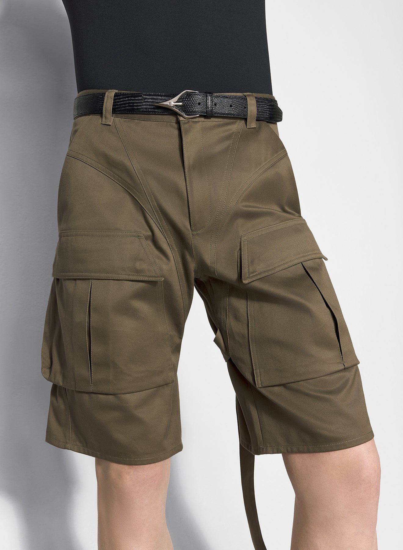 khaki cargo shorts - 4