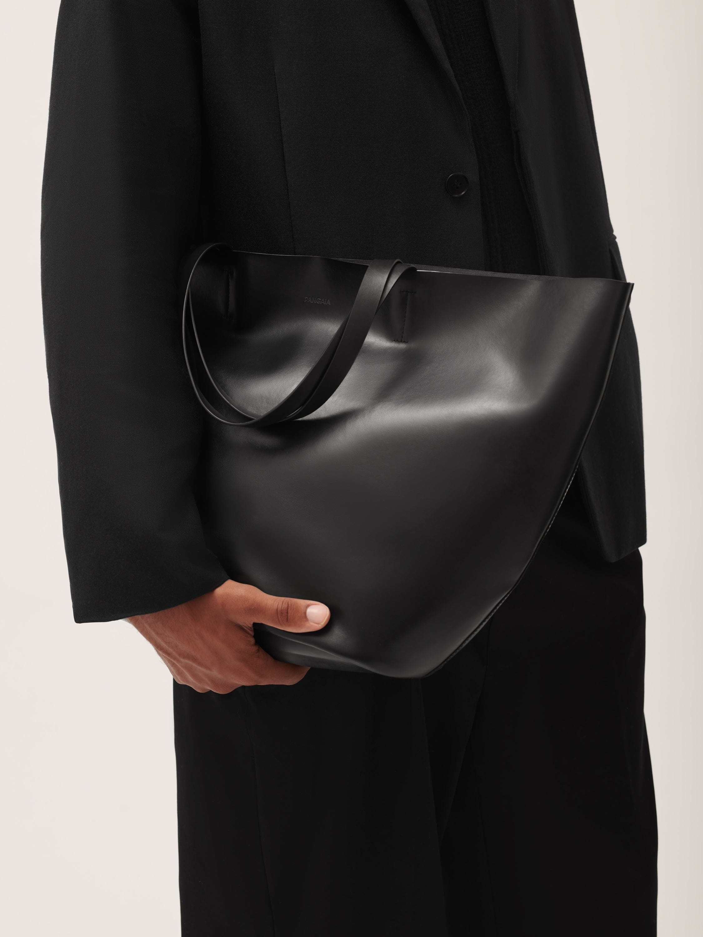 The GAIA Bag - Black - 3