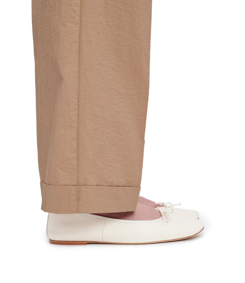 A.P.C. LEAH BALLET FLATS outlook