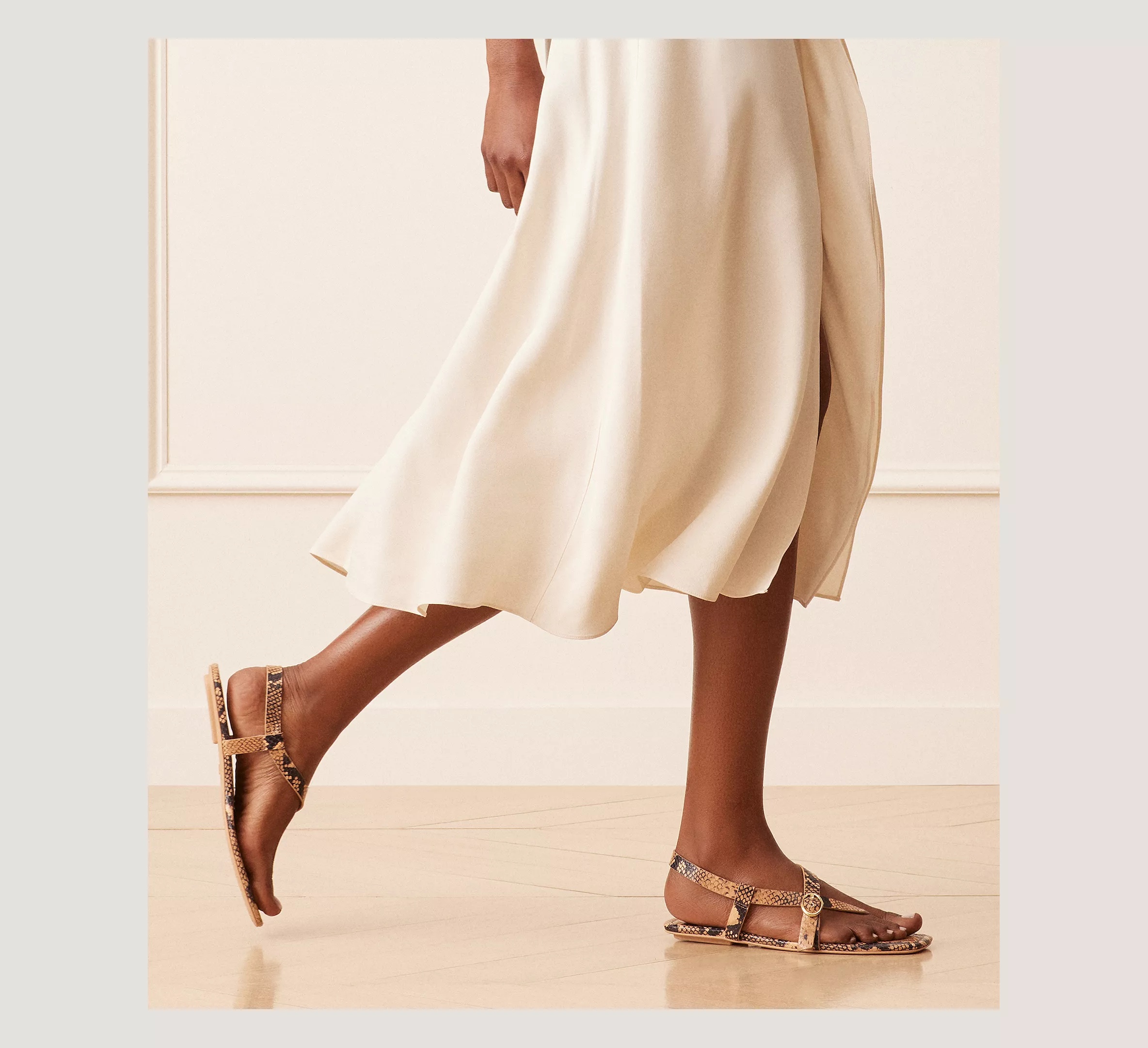 <廃盤品> VITRIINI(sand) NEARLYNUDE HIGHSHINE SANDAL in SILVER for Women | Stuart
