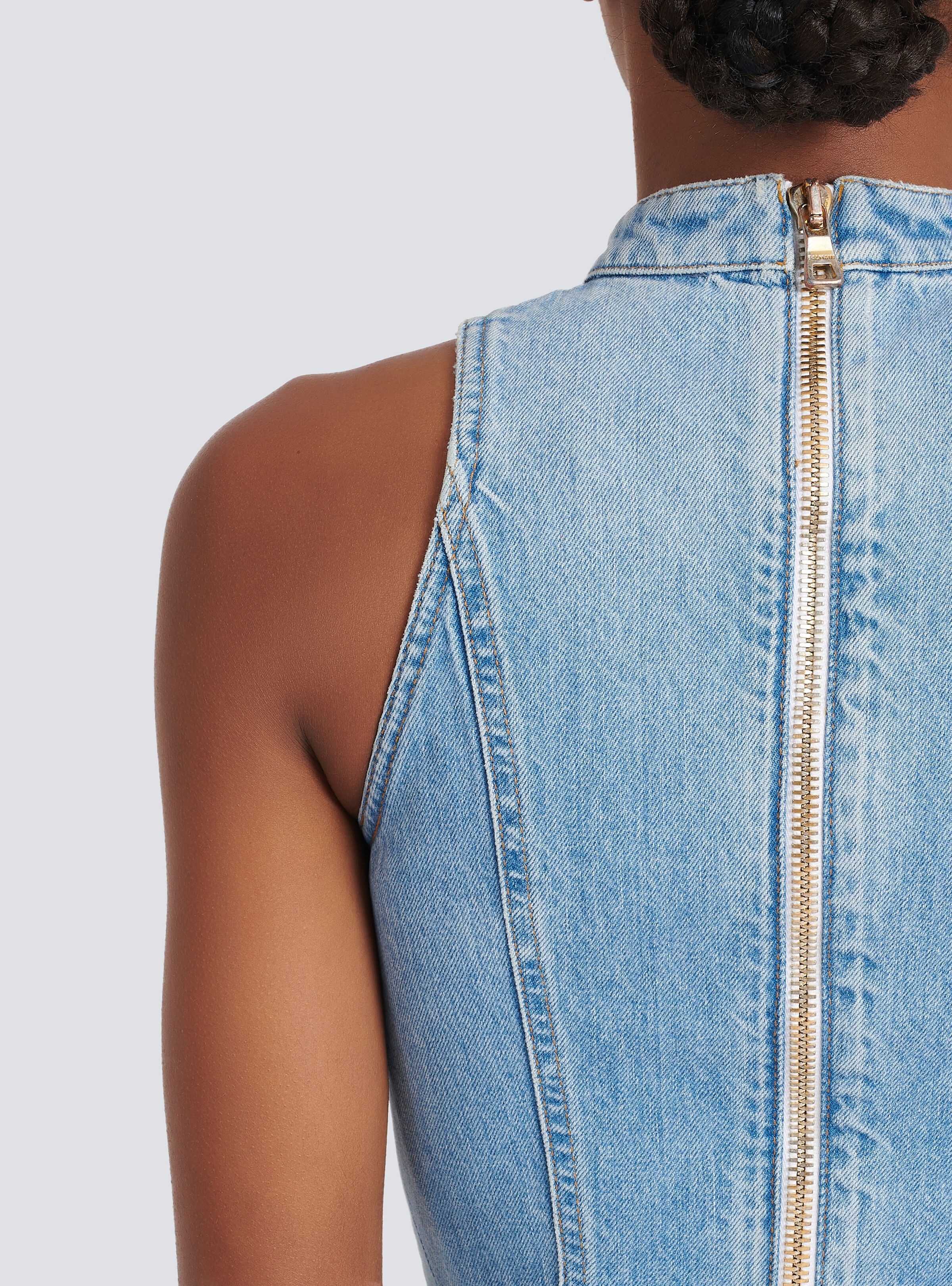 Short denim dress - 10