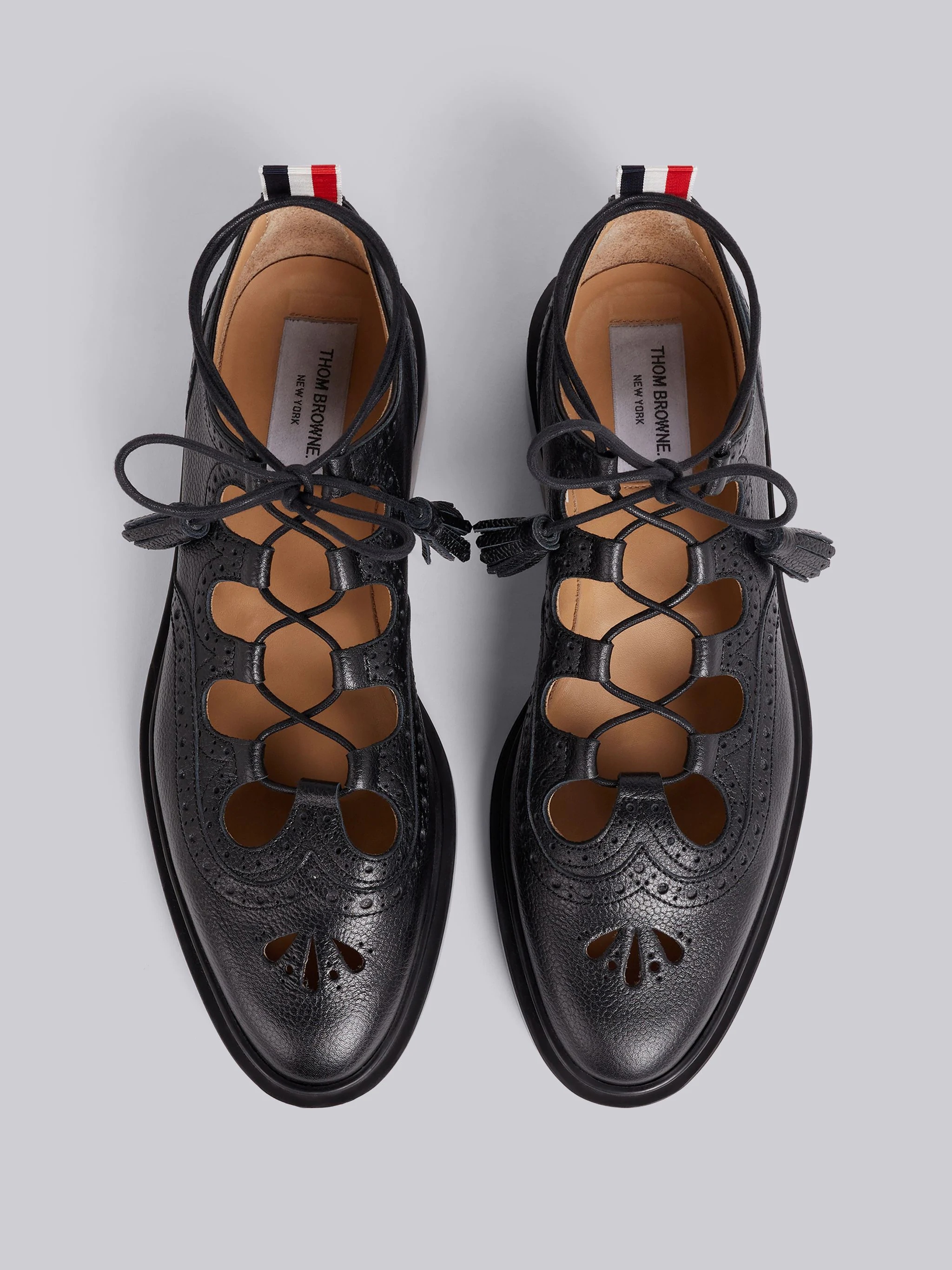 Black Pebbled Calfskin Ghillie Brogue - 4