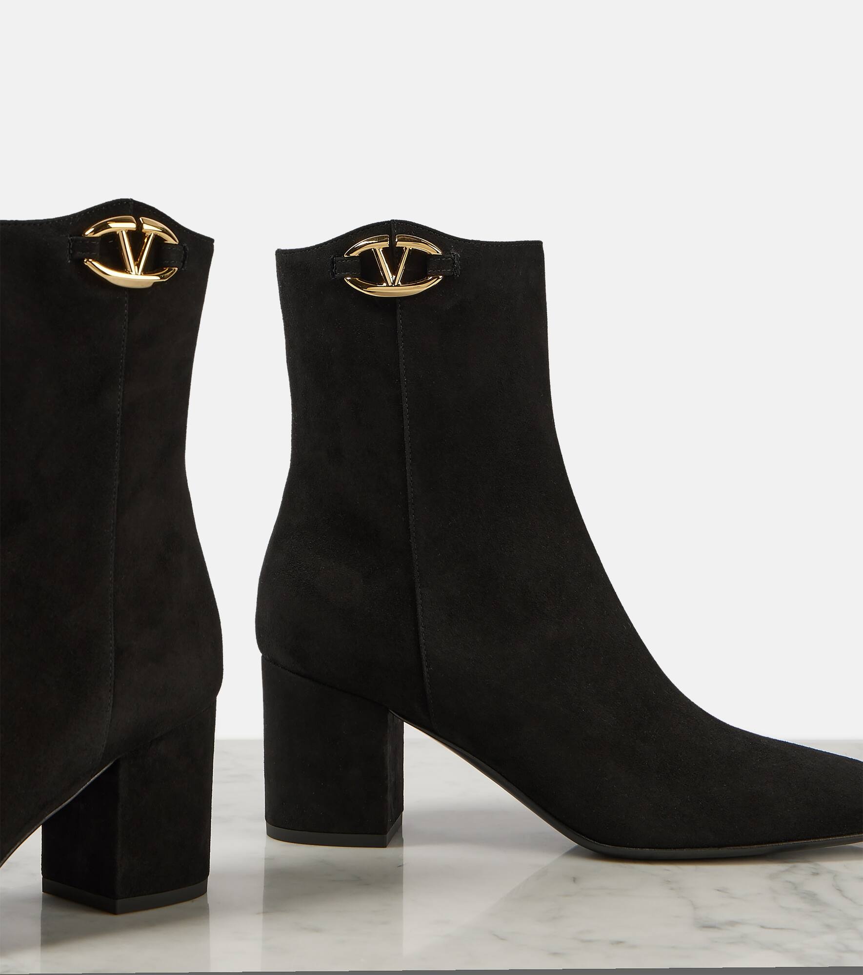 VLogo The Bold Edition suede booties - 6
