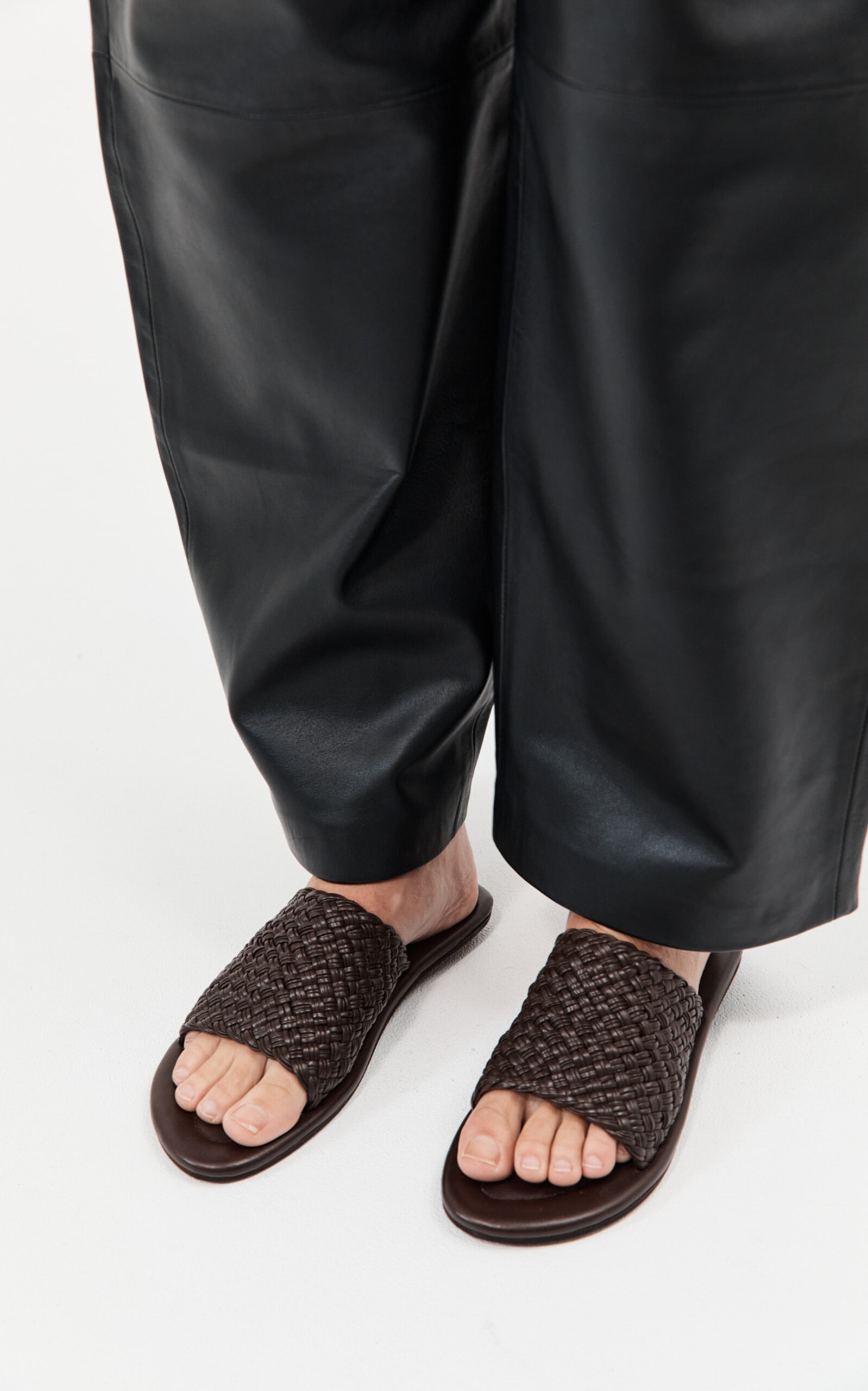 Woven Leather Minimal Slides brown - 4