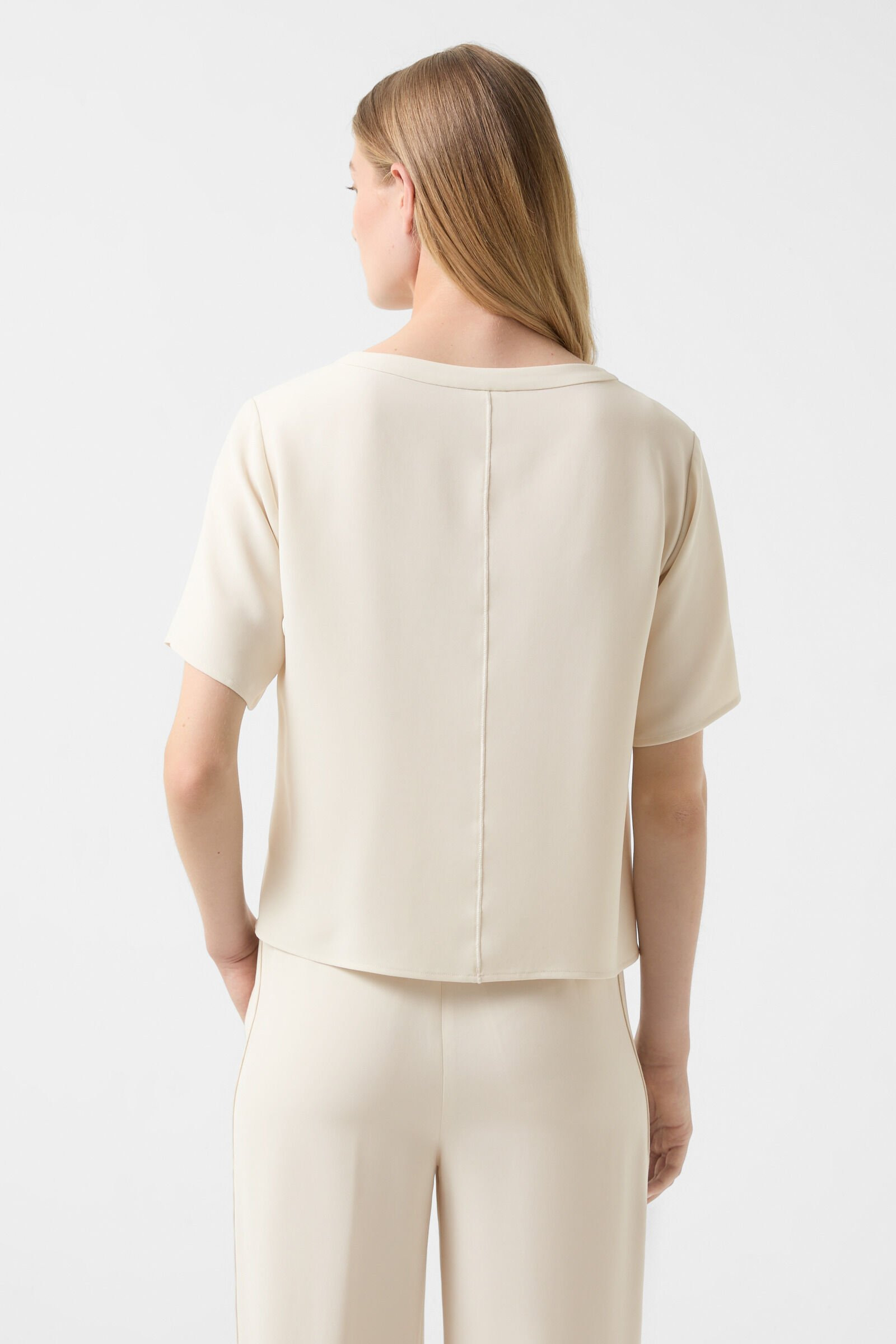 Scarlet crepe shirt in Cream - 3