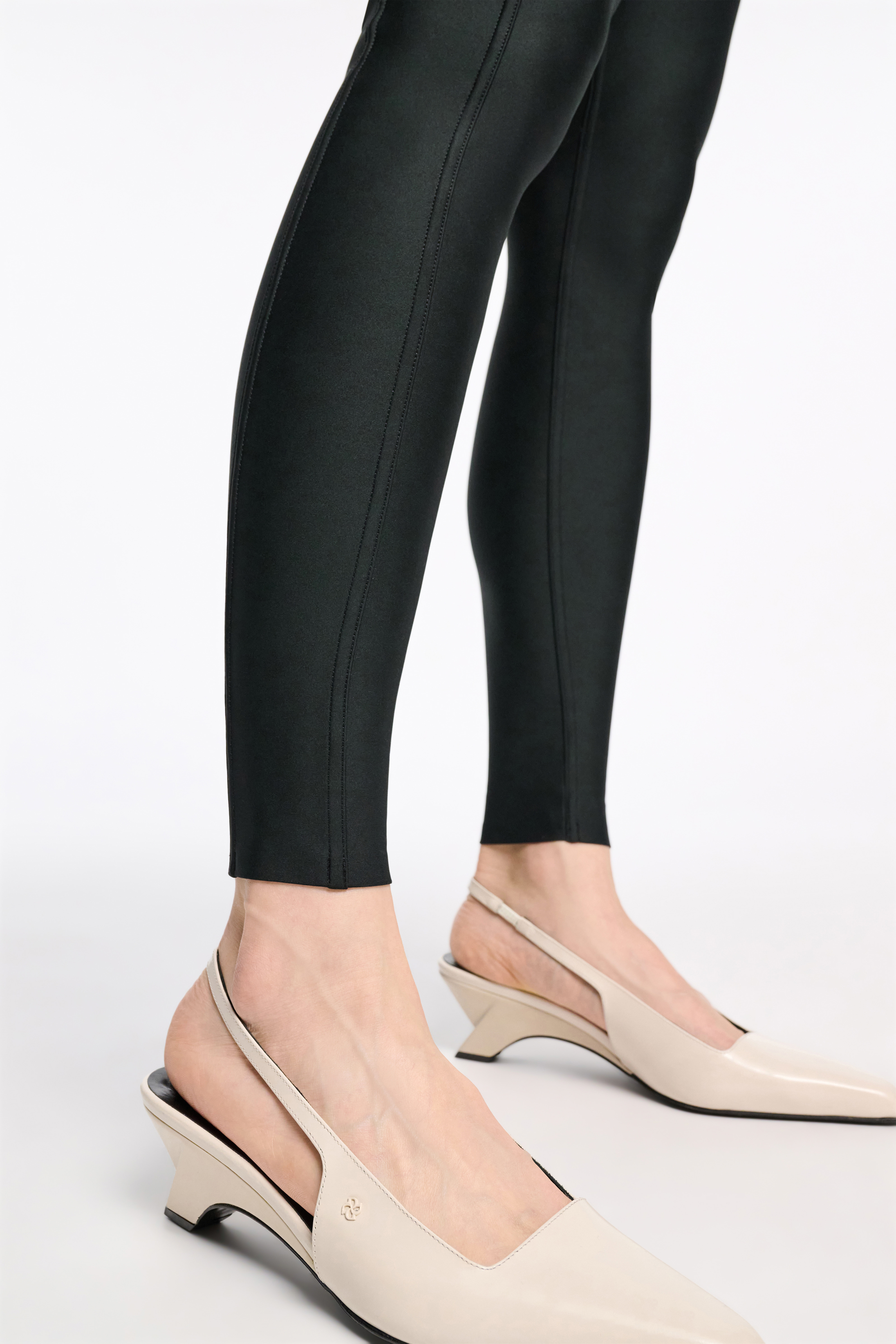 SHARP CUT pants - 6