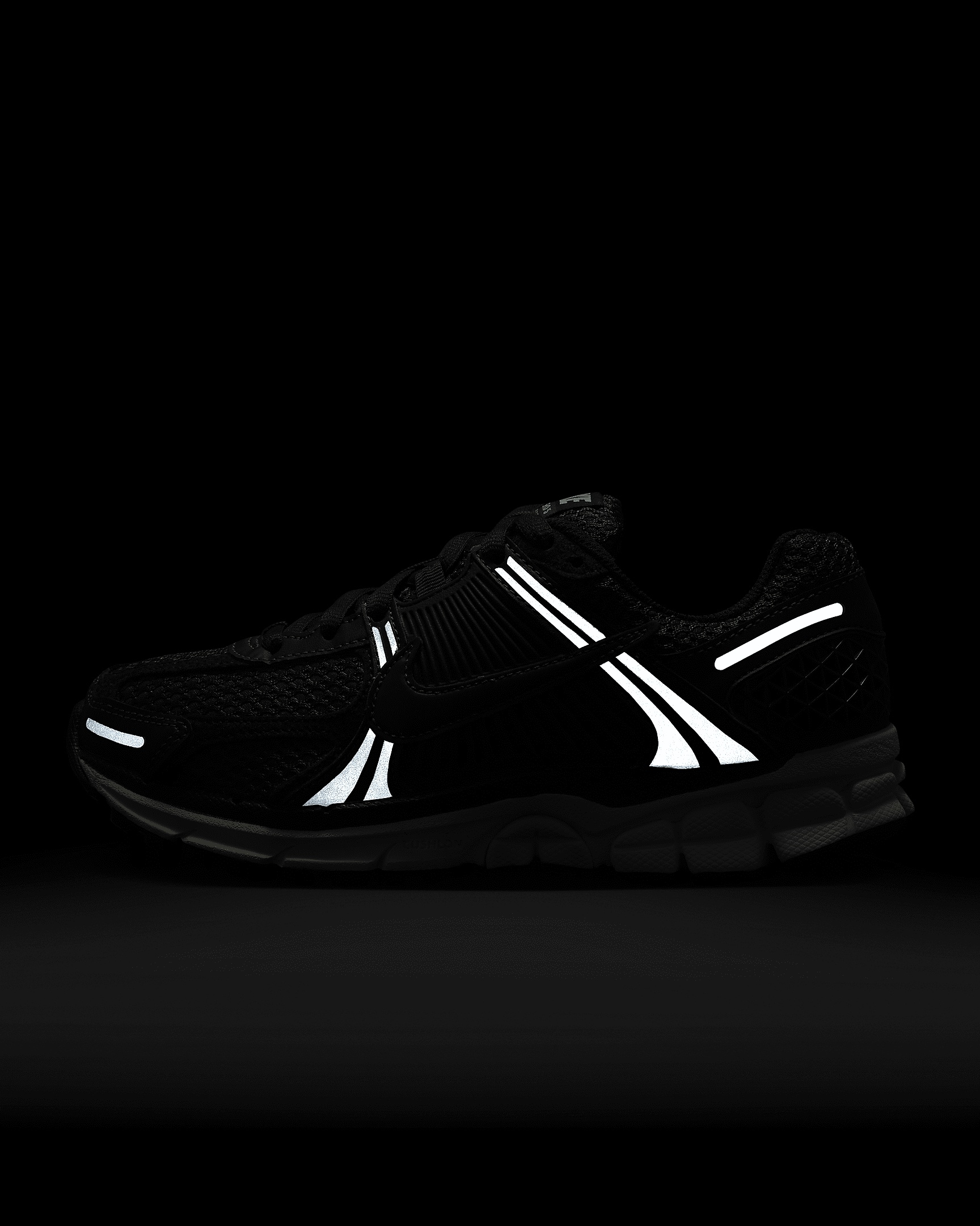 Nike Zoom Vomero 5 Women's Shoes - 11