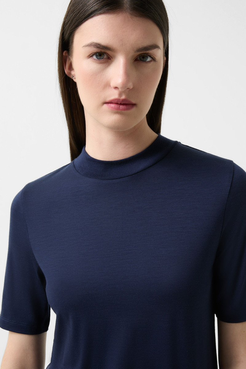 T-shirt Willow in Navy blue 4