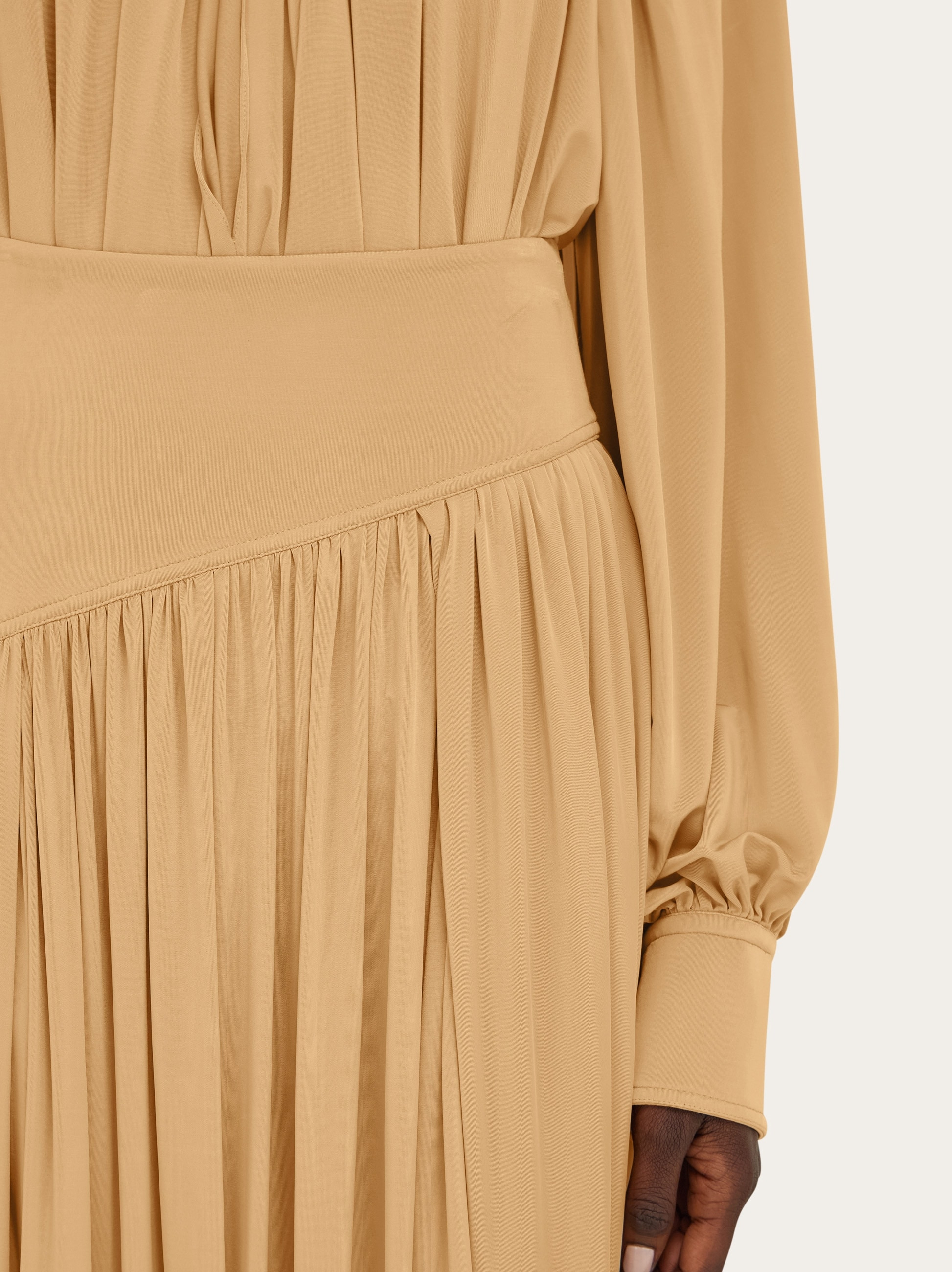 Skirt with Basque detail - 7