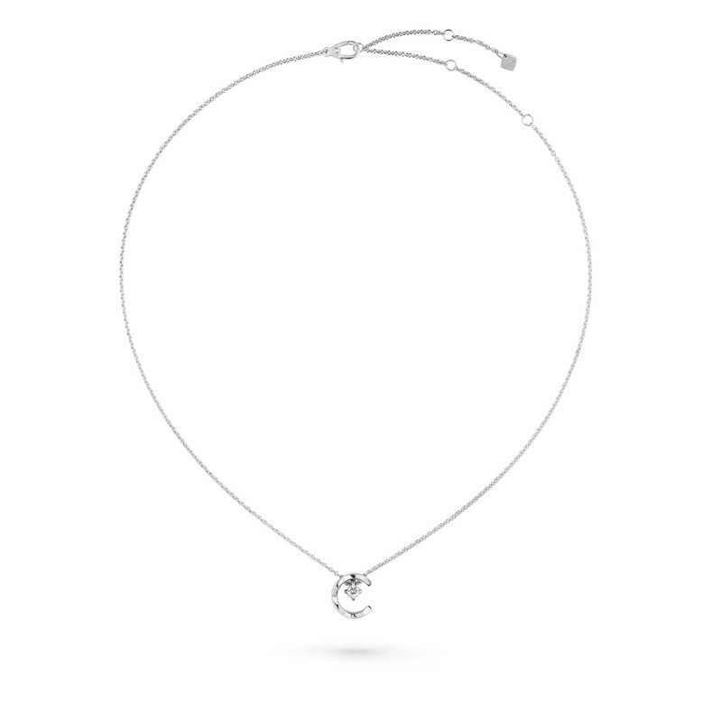 CHANEL Coco Crush necklace outlook