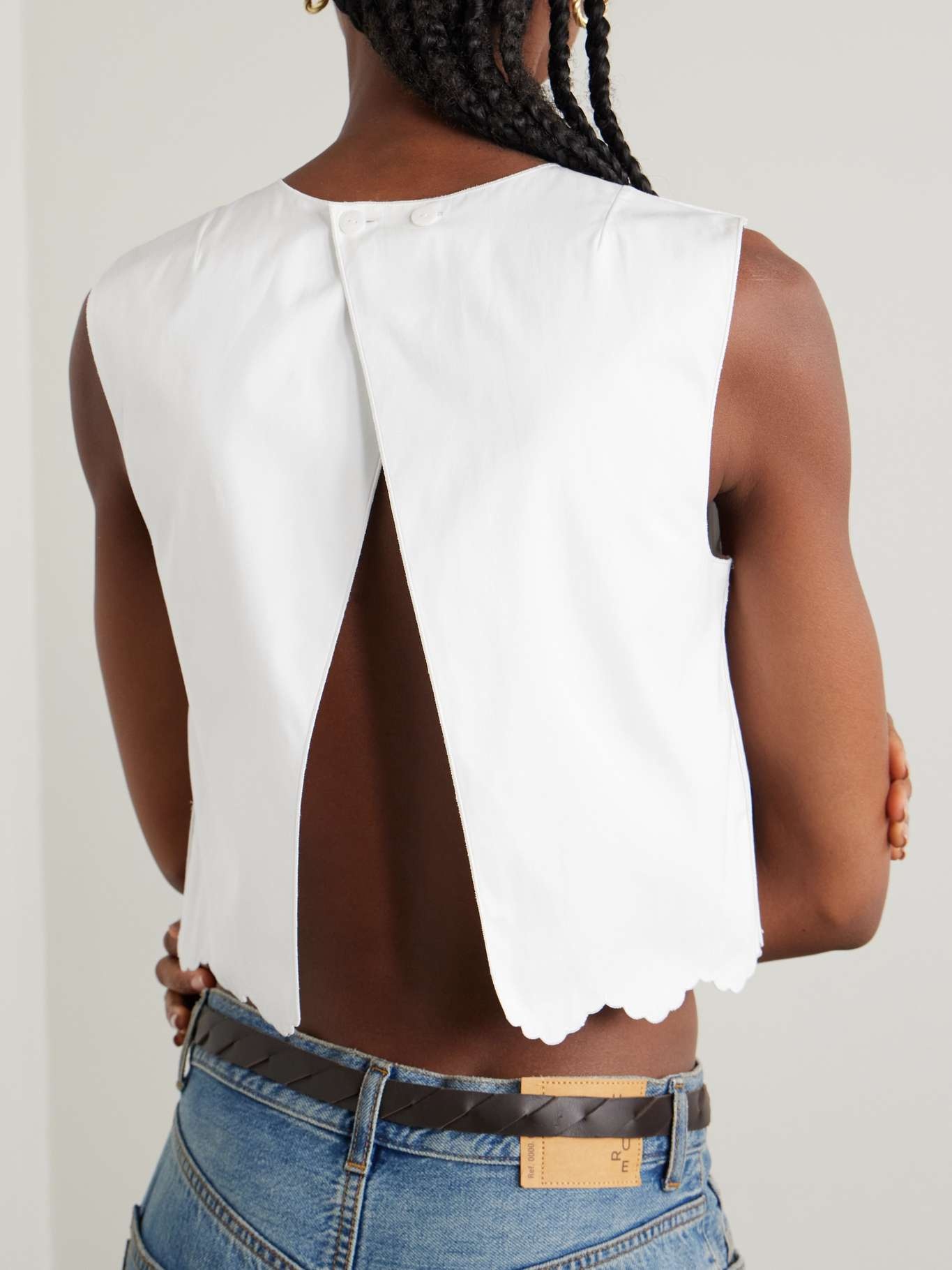 Cropped open-back scalloped cotton-poplin top White - 3