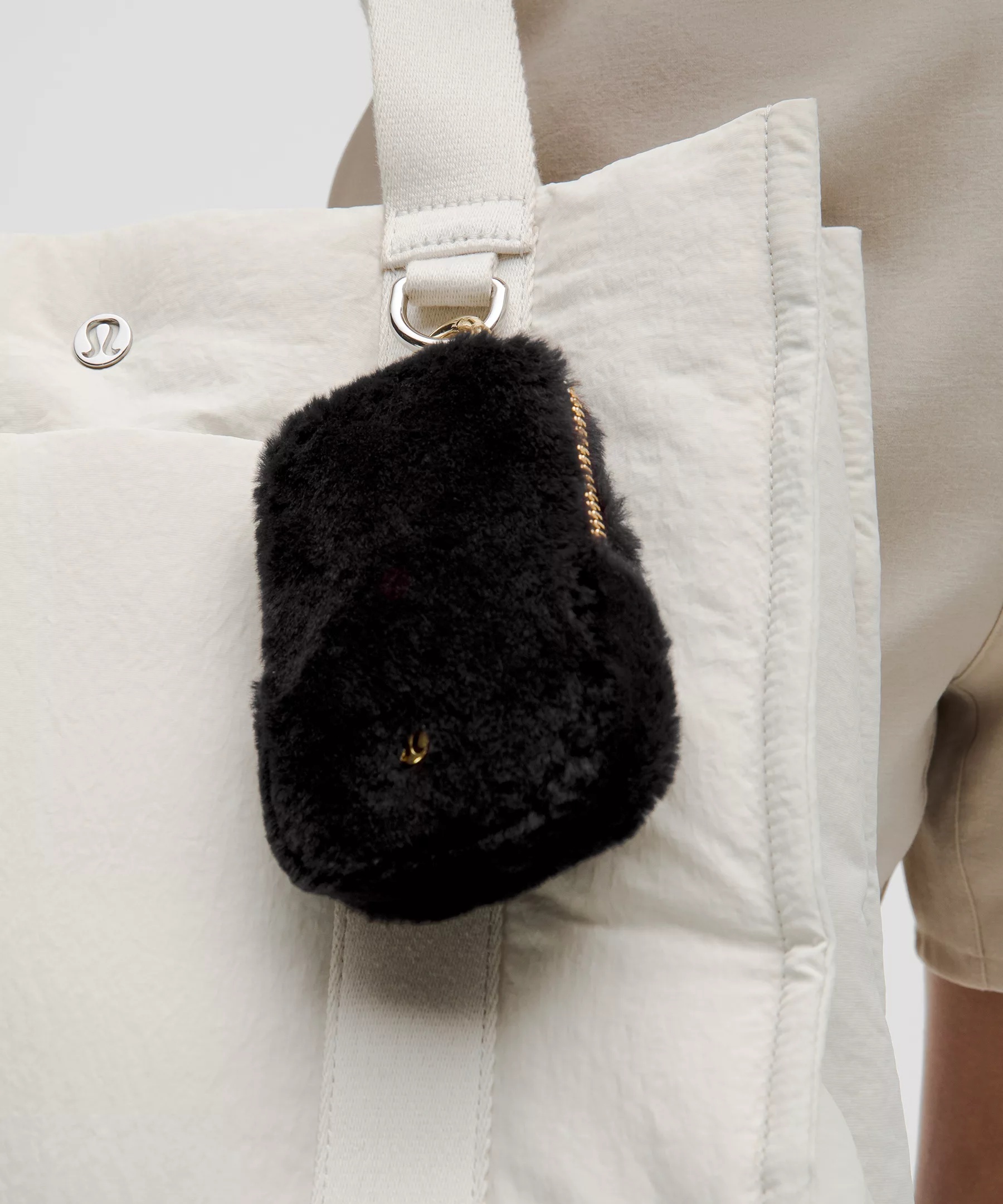 Clippable Nano Pouch *Plush Fleece - 2