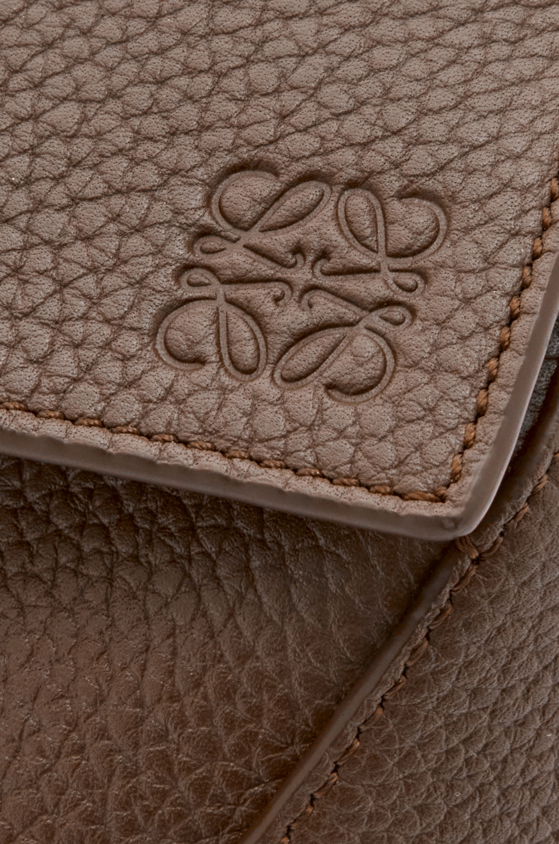 Small Puzzle bumbag in grained calfskin - 6
