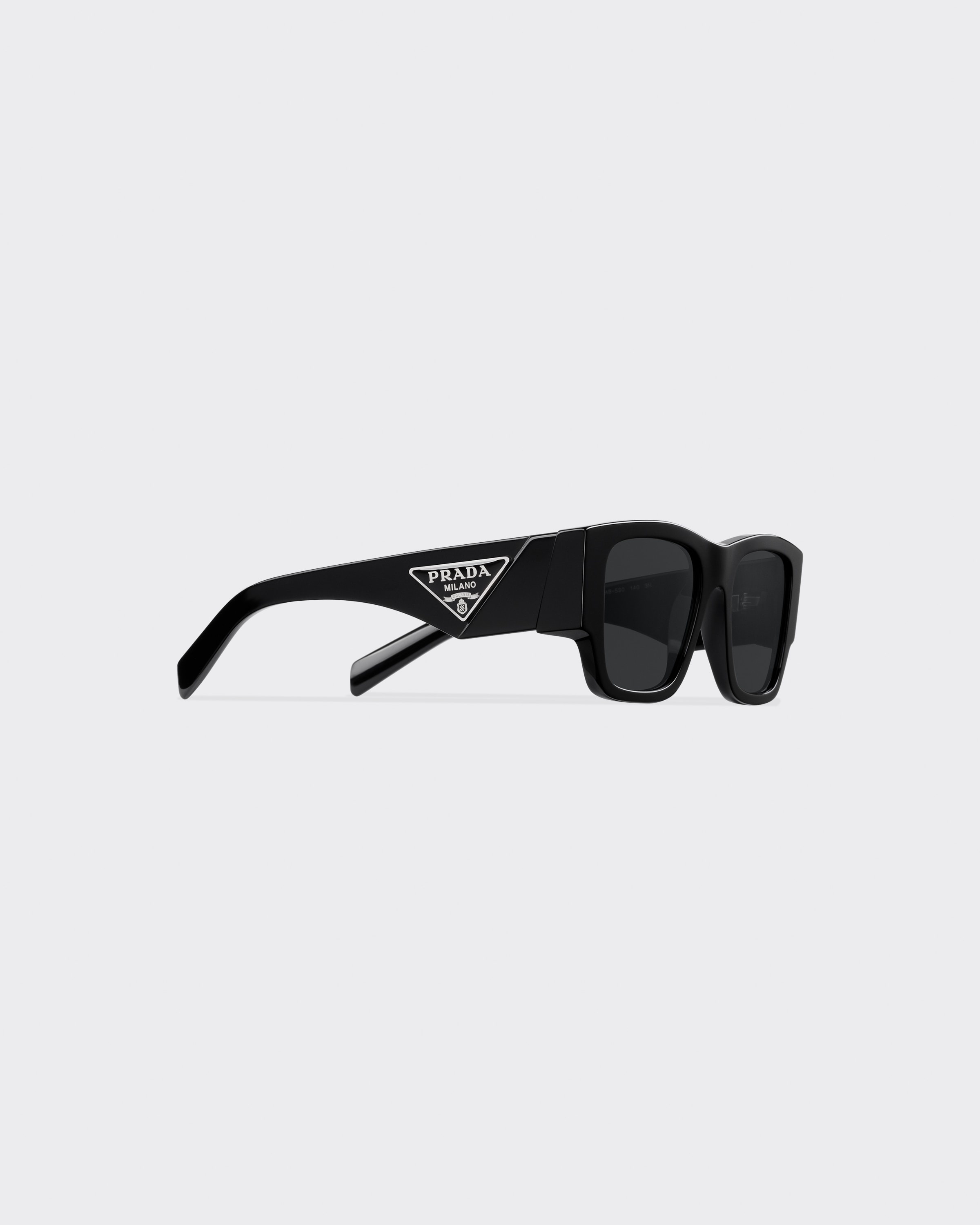 Sunglasses with triangle logo - 3