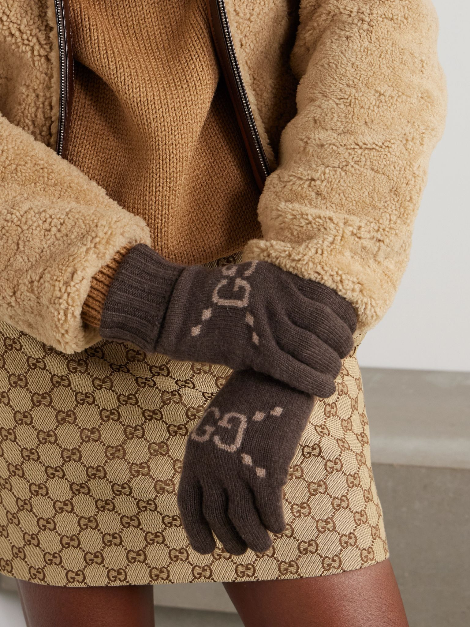 Intarsia-knit cashmere gloves Brown - 2