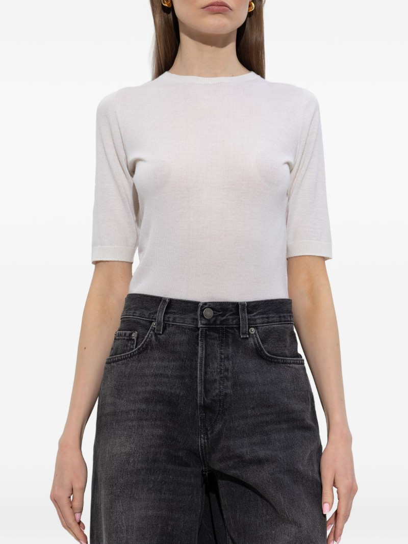 short-sleeve top 3