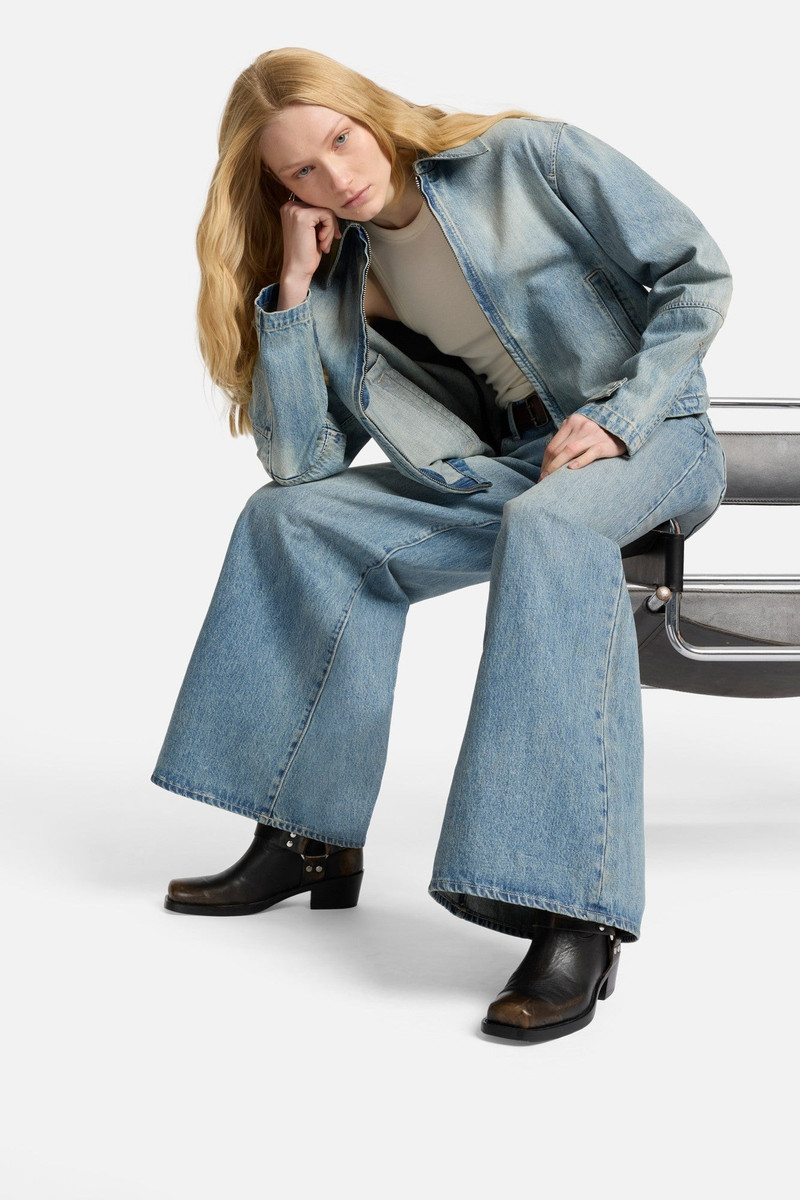 MARIE WIDE LEG in Coated Denim 7
