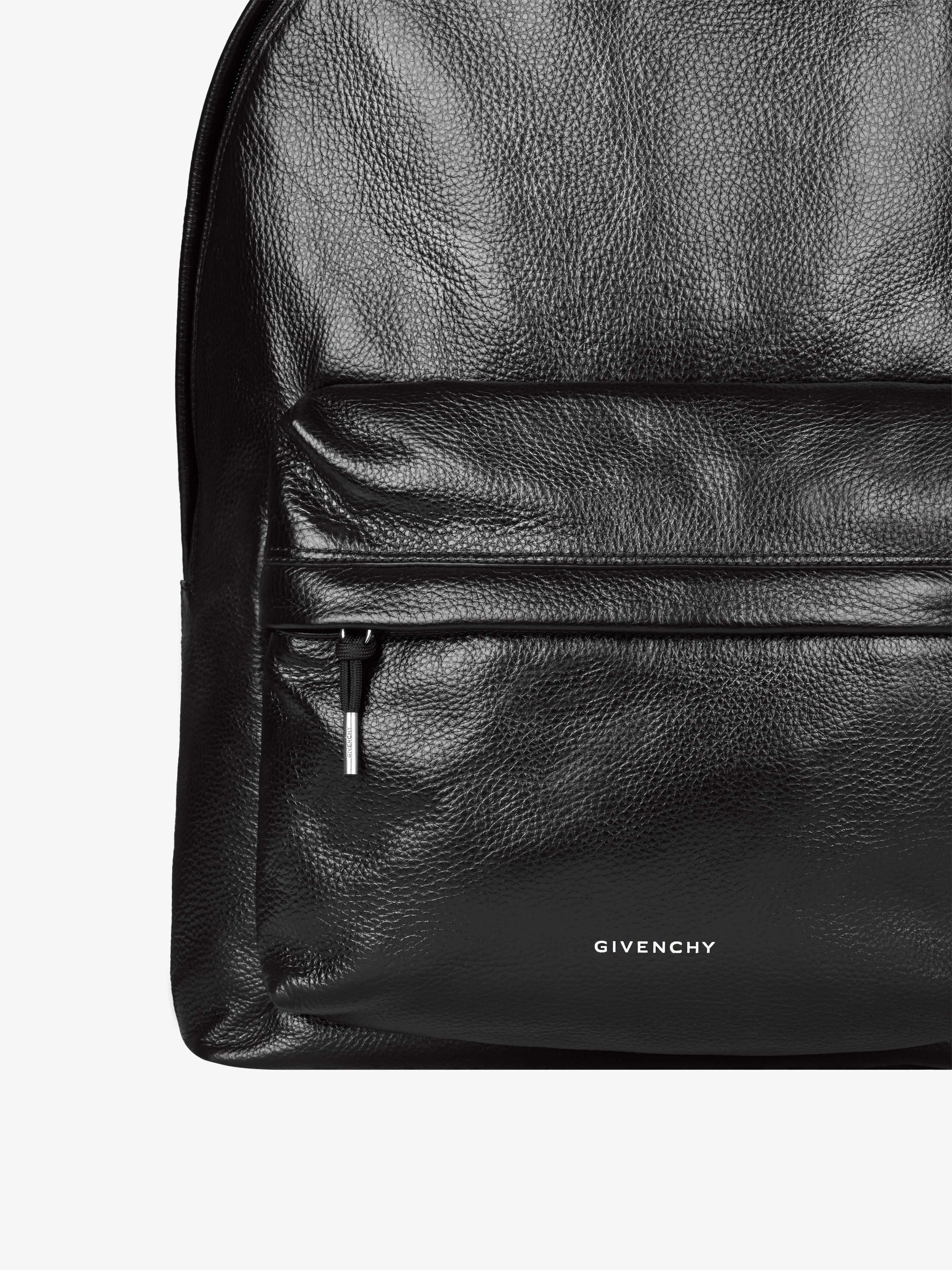 OVERSIZED ESSENTIAL U BACKPACK IN GRAINED LEATHER - 6