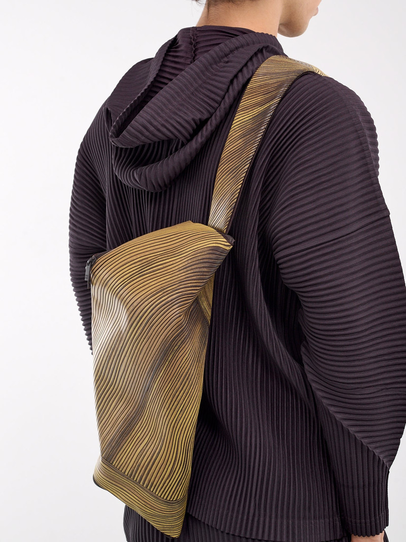 ISSEY MIYAKE Ronan Bouroullec All Over Bag outlook