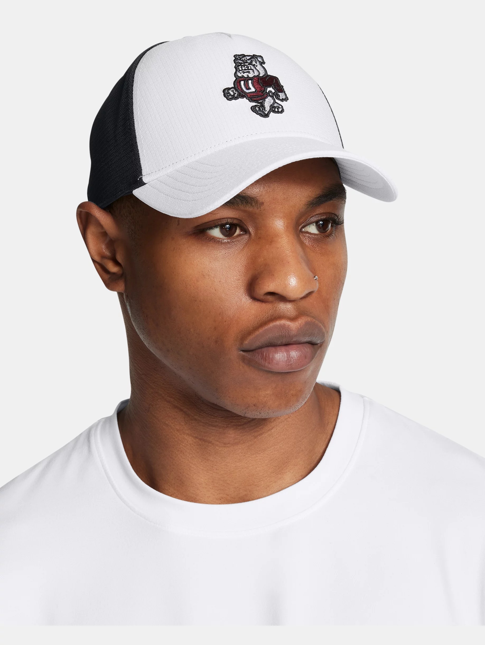 Men's UA Iso-Chill ArmourVent® Trucker Hat - 3