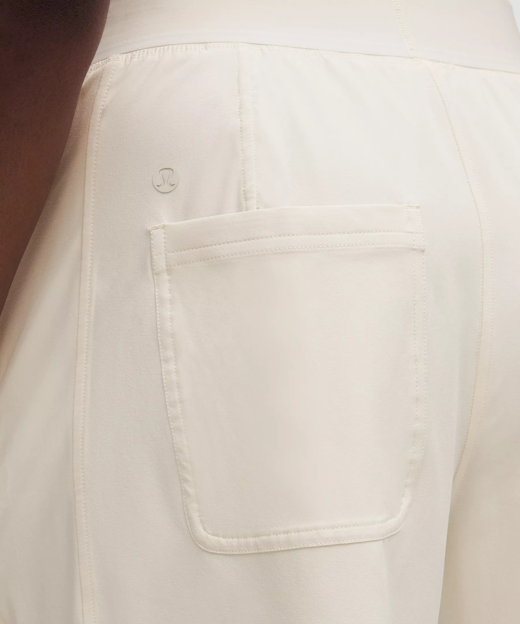 Swift Relaxed Short 9" *Logo Waistband - 5