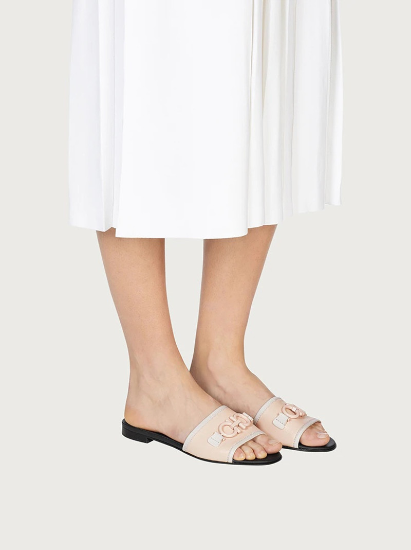 FERRAGAMO GANCINI 슬림 outlook