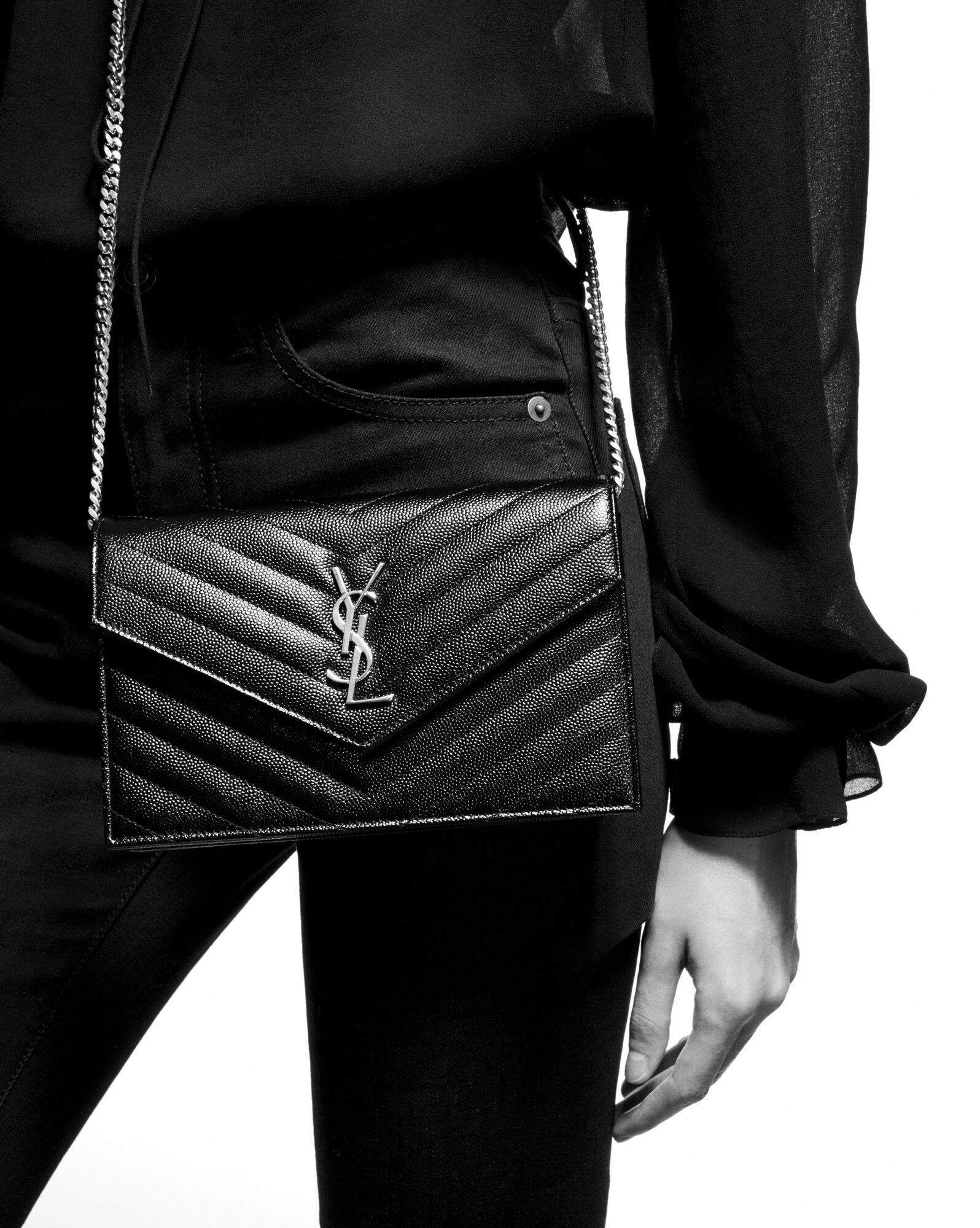 Saint Laurent Women's Envelope Large Flap Wallet in Grain de Poudre Embossed Leather - Nero