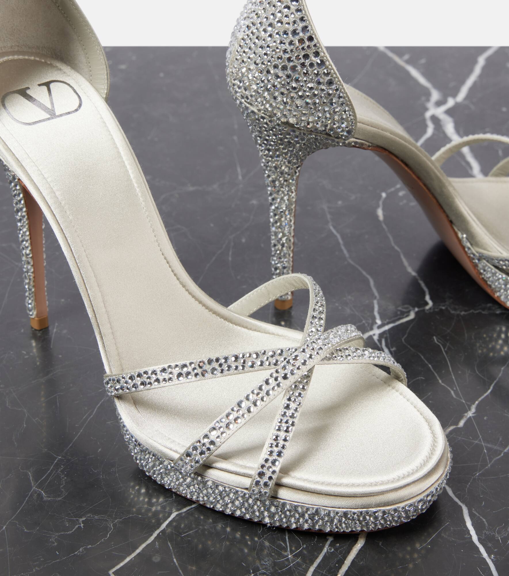 Eveninglam 115 embellished satin sandals - 5