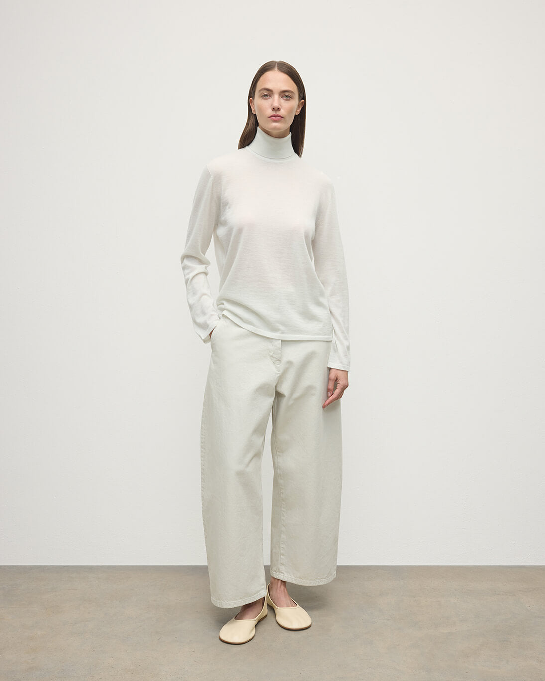 Superfine Cashmere White Roll Neck Jumper - 2