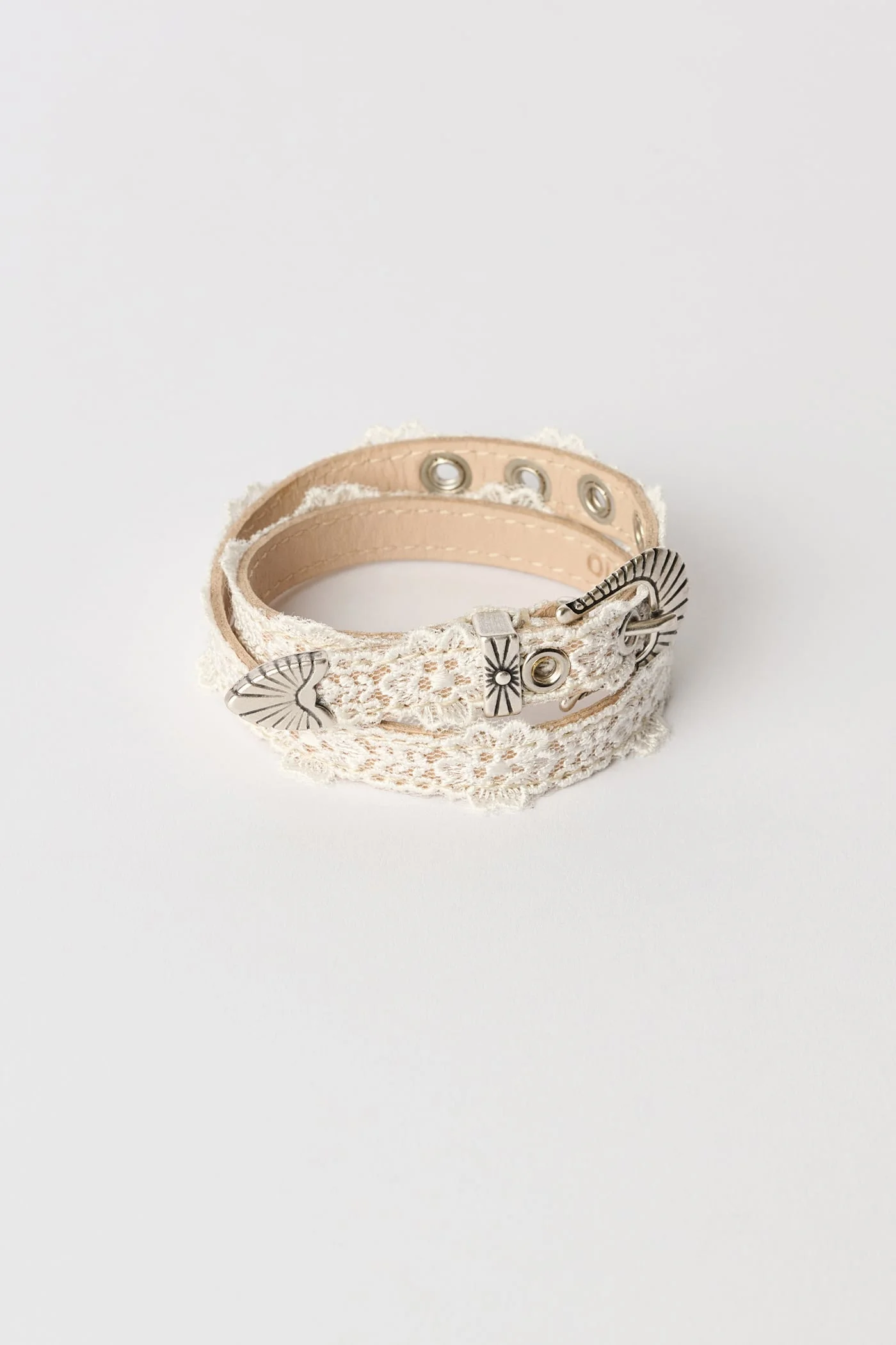 Cowboy Wrap Around Off White Floral Lace - 1