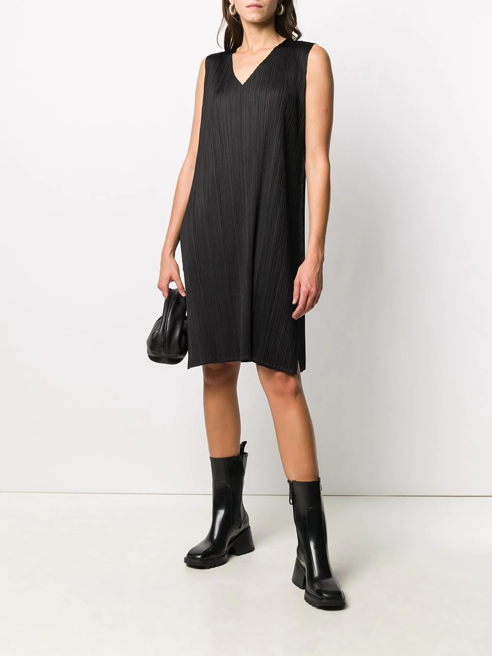 pleated V-neck dress - 2