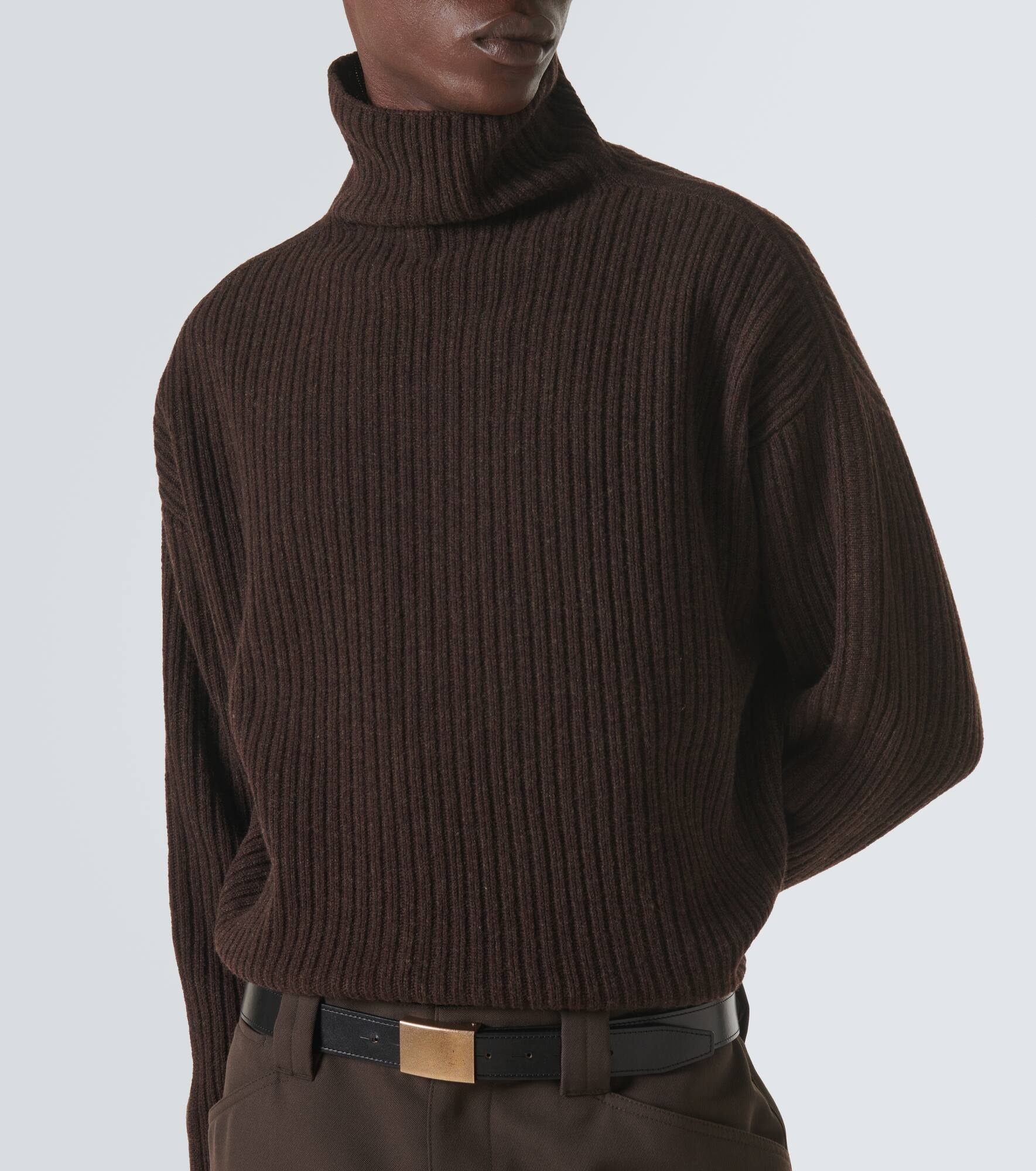 Wool turtleneck sweater - 5