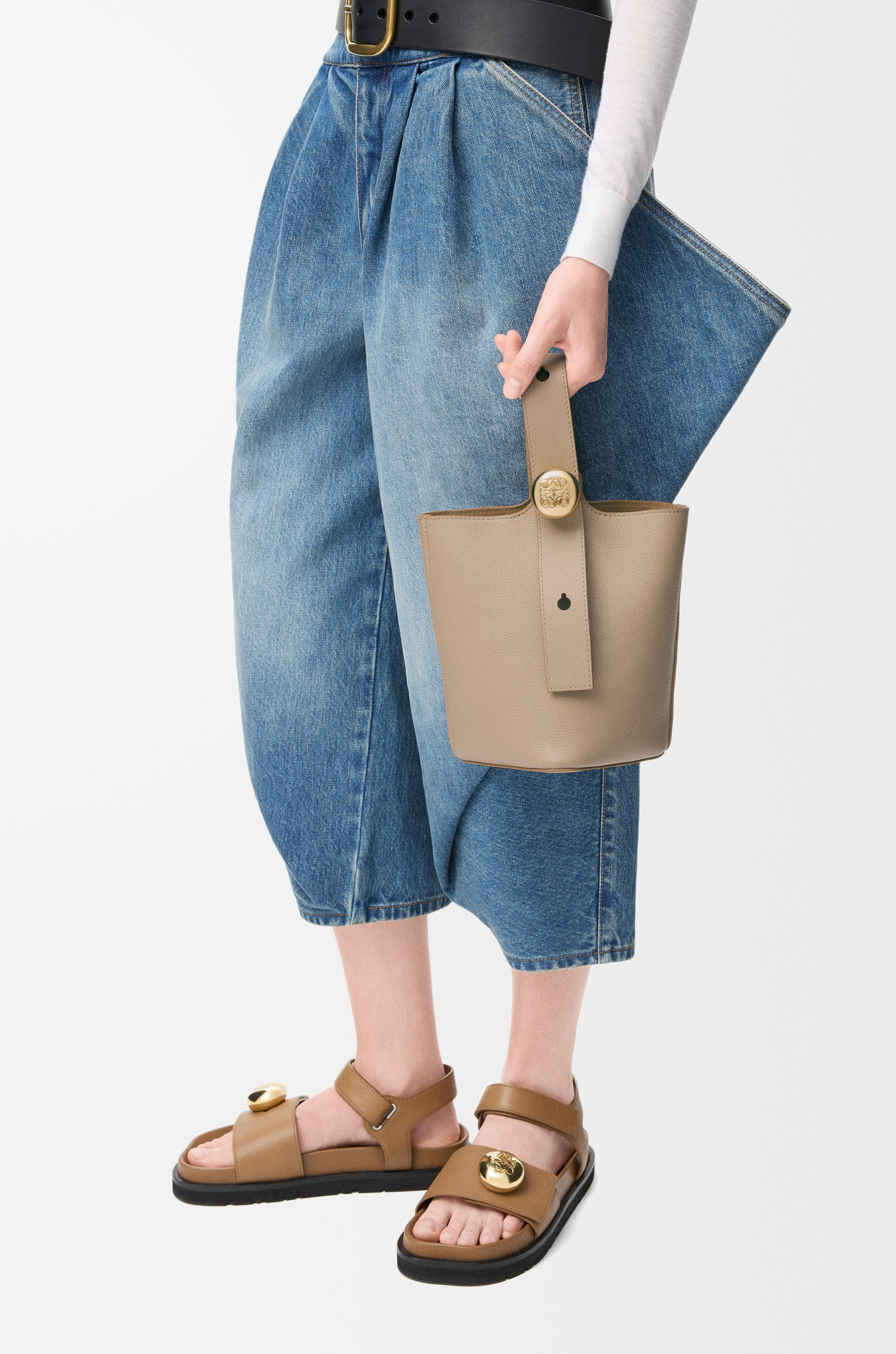 Mini Pebble Bucket bag in soft grained calfskin - 4